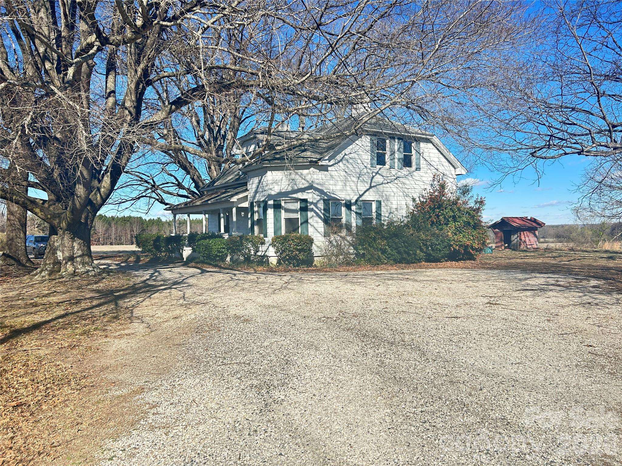 1746 N Post RD, Shelby, NC 28150