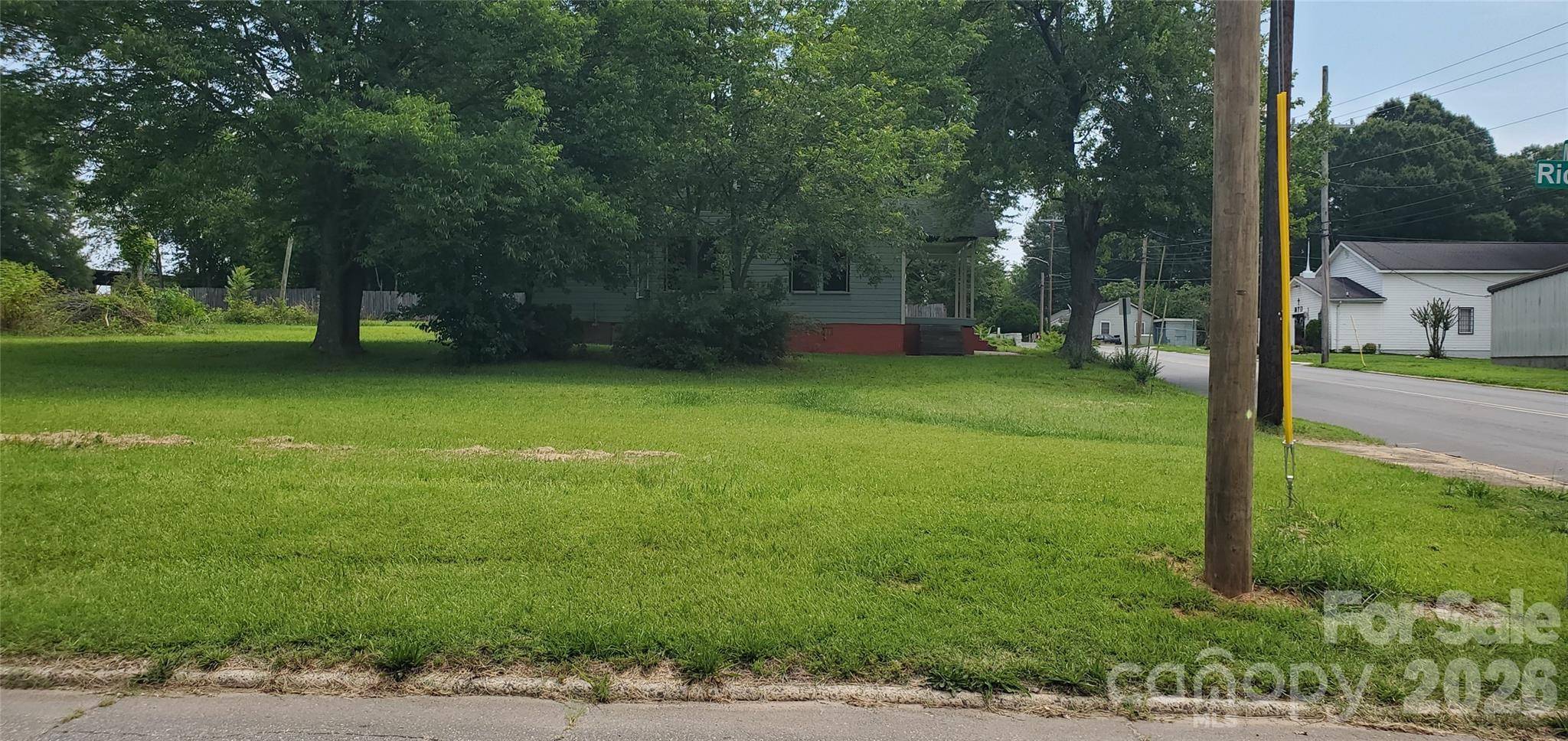 309 Monroe ST, Statesville, NC 28677