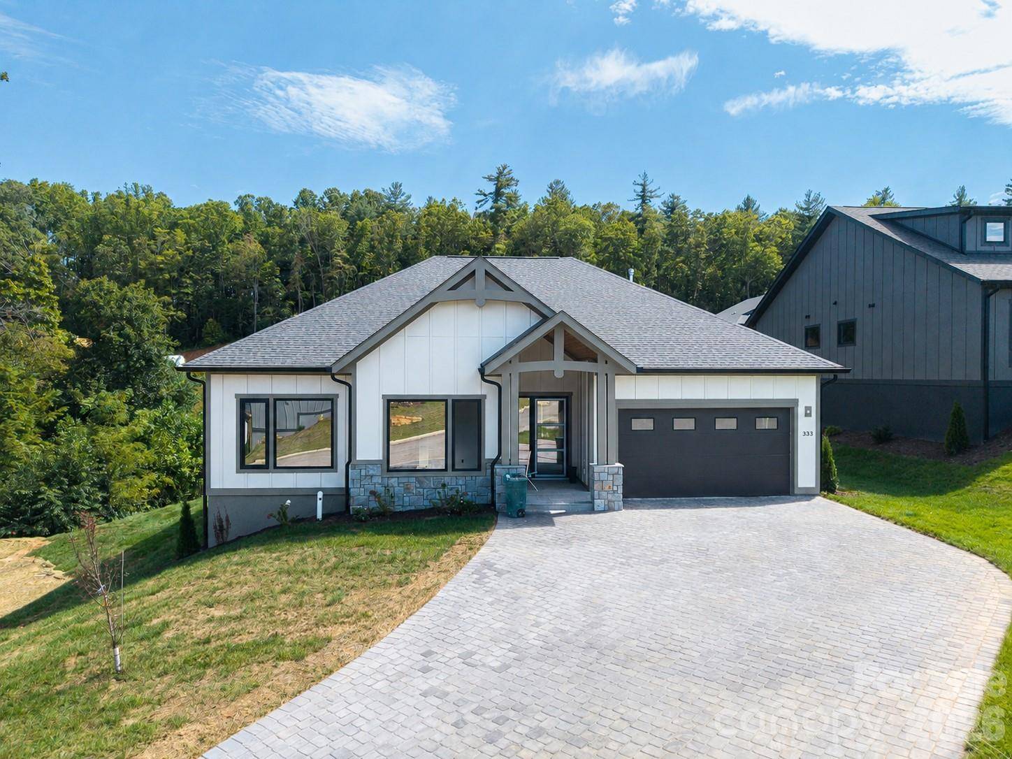 333 Avery Trail DR, Arden, NC 28704