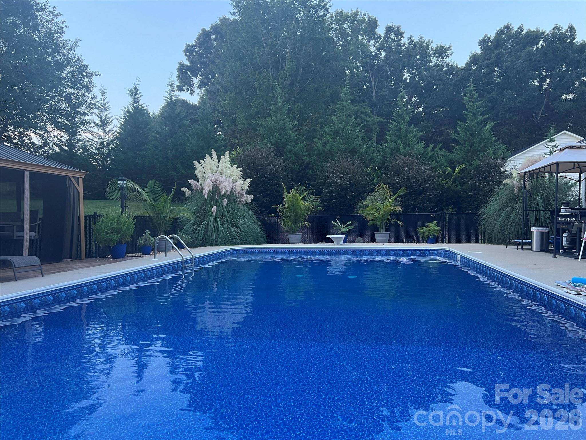 2555 Knox Landing RD, Connelly Springs, NC 28612