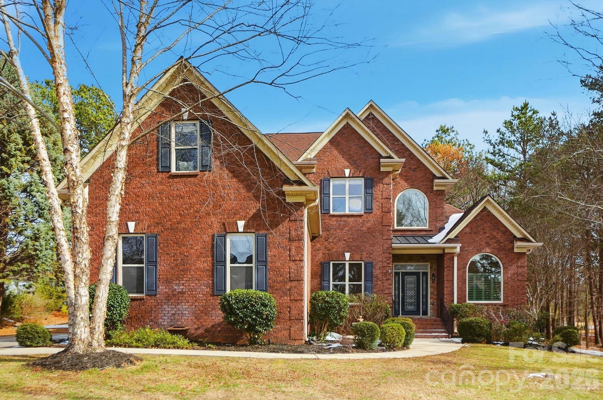 160 Arrow Point LN, Davidson, NC 28036
