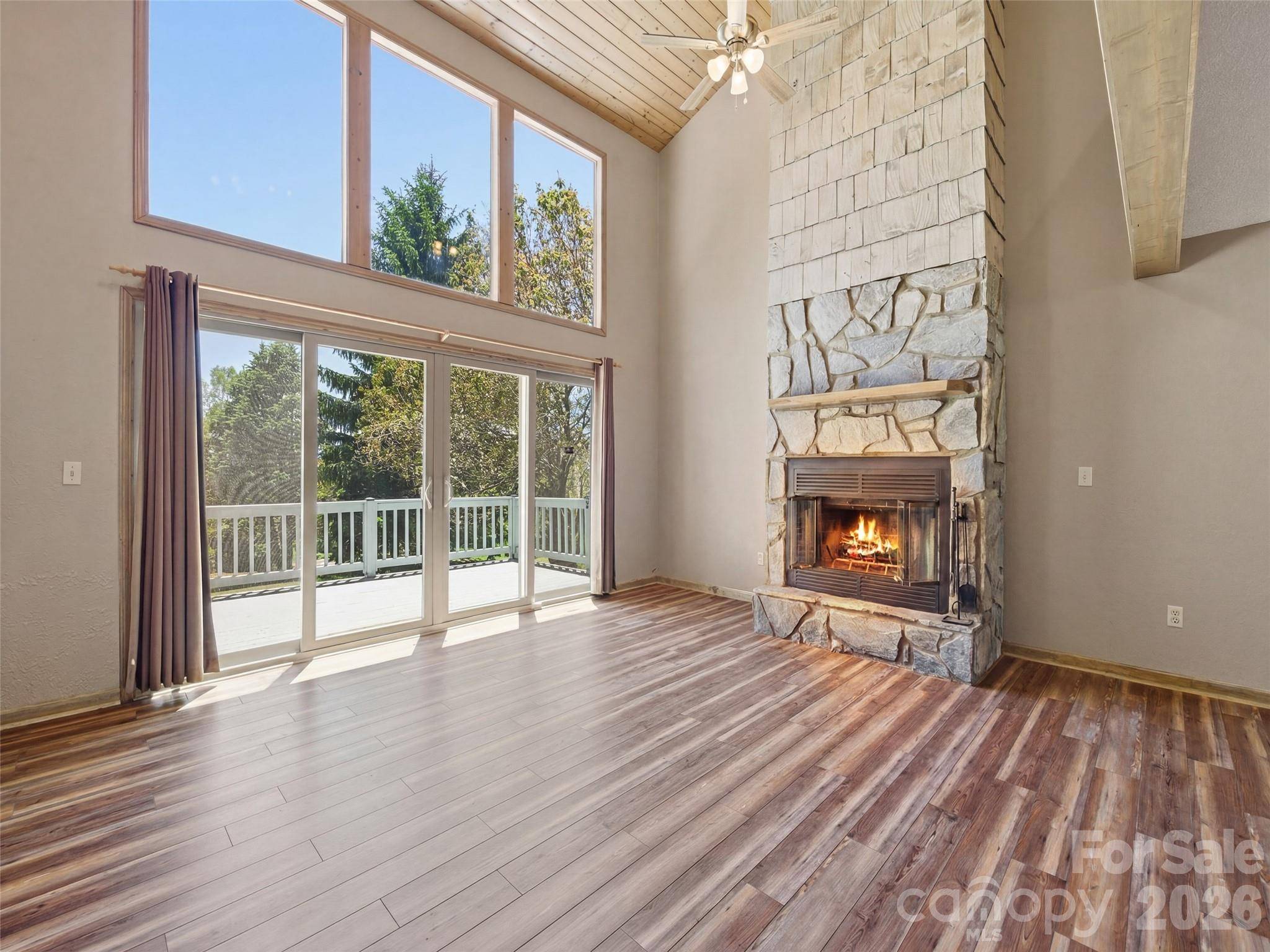 286 Pioneer Ridge RD, Canton, NC 28716