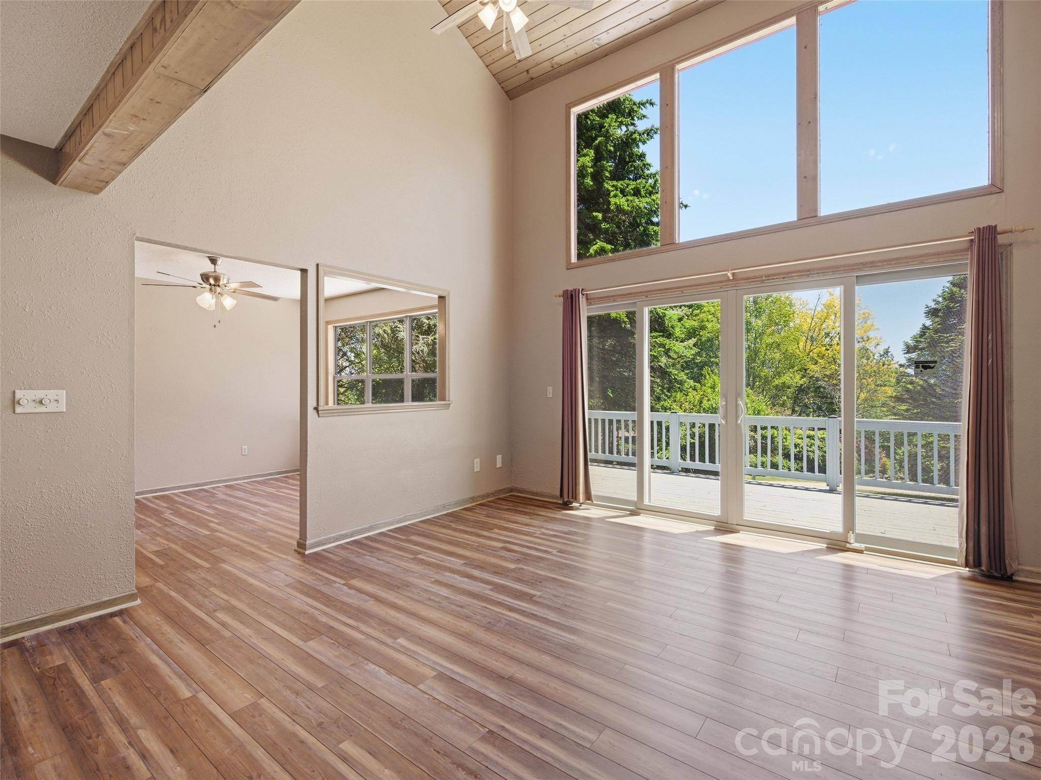 286 Pioneer Ridge RD, Canton, NC 28716