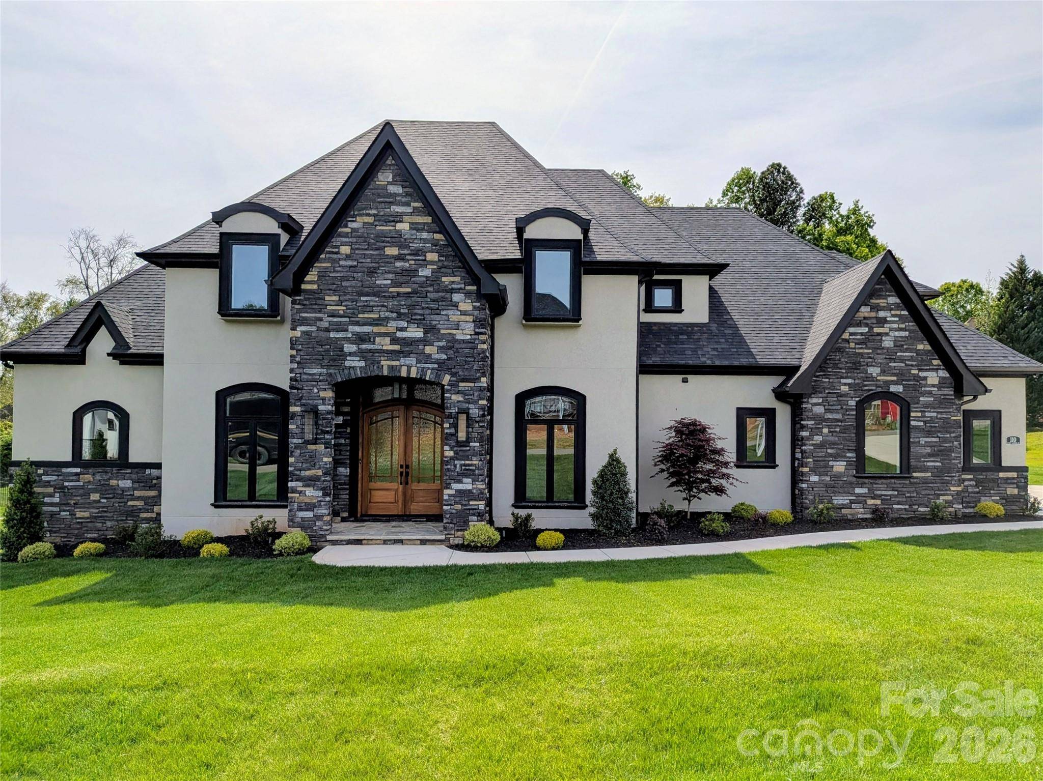 110 Hunts Landing DR, Mooresville, NC 28117