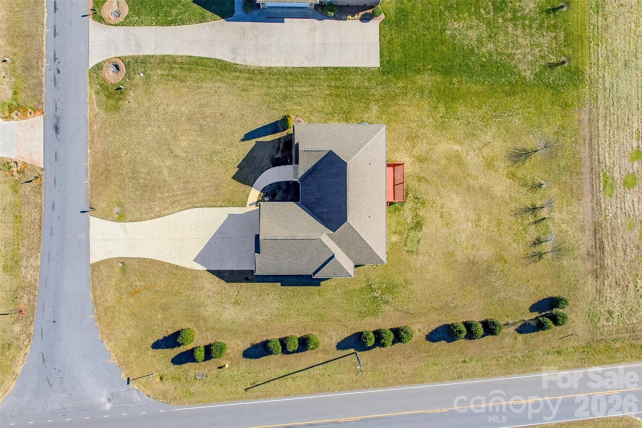 884 Clear Creek CIR, Lincolnton, NC 28092
