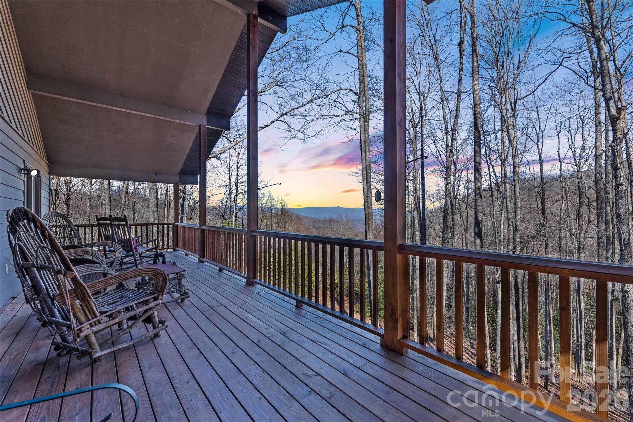 831 Forest Run RD, Whittier, NC 28789