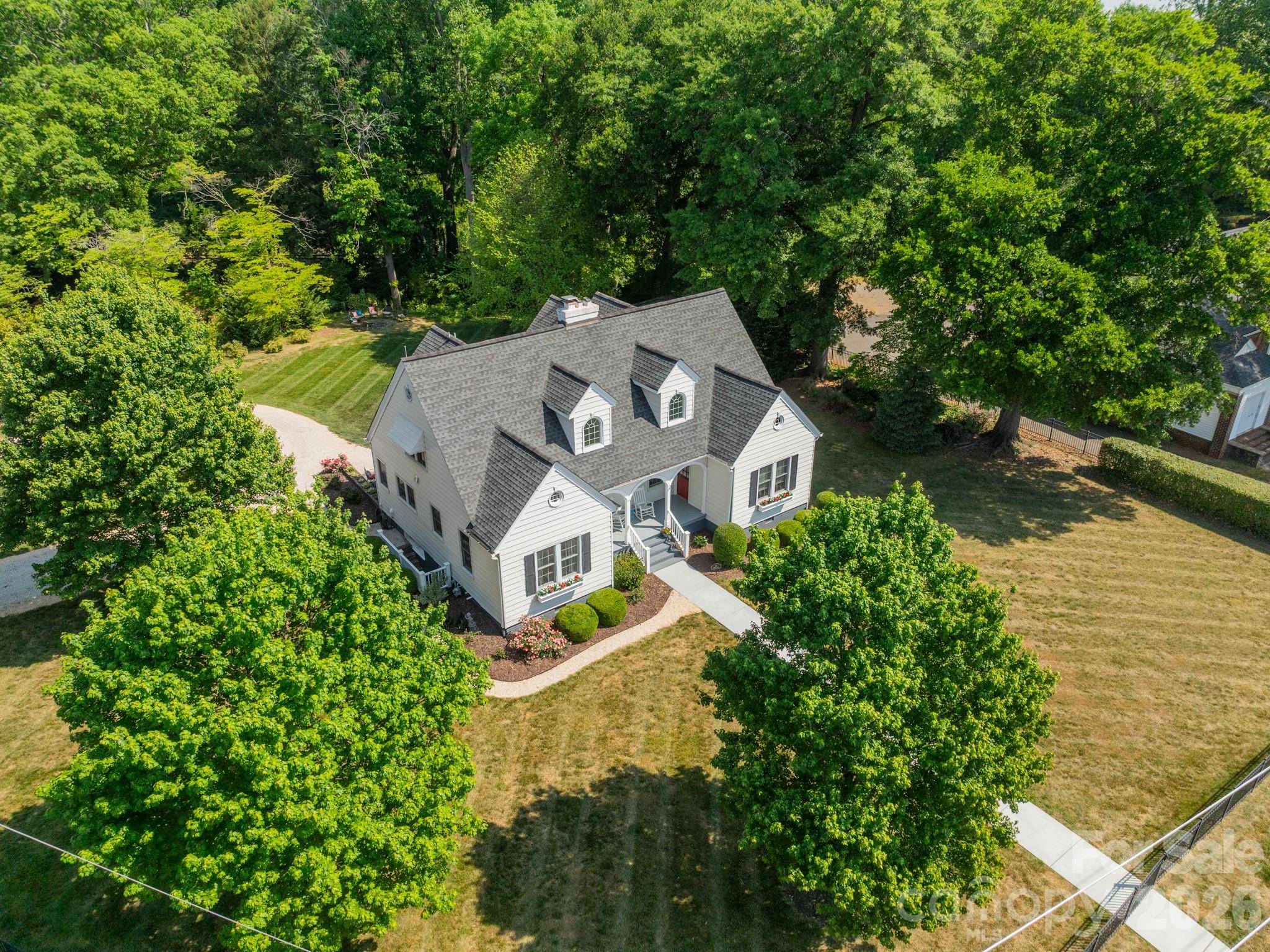 27 Circle DR, Belmont, NC 28012