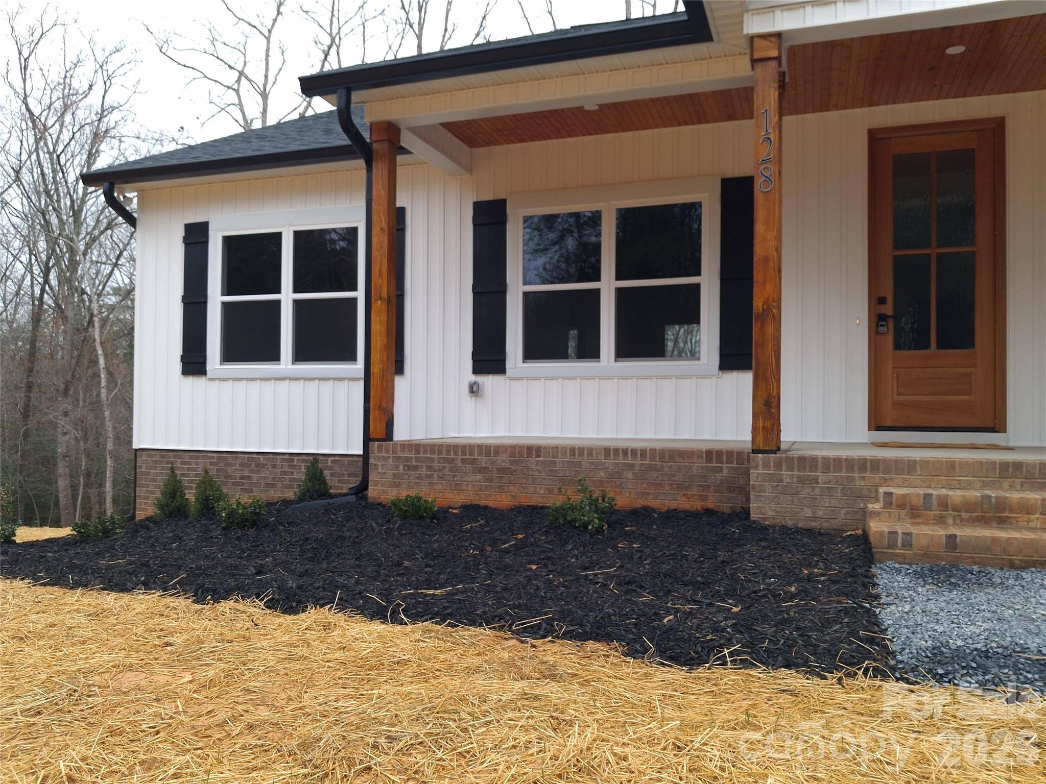 128 Hedgeline DR, Troy, NC 27371