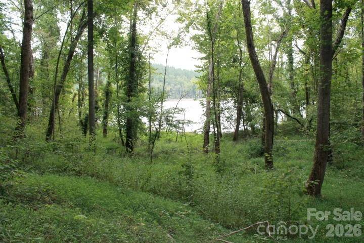 374 E Settings BLVD NW, Valdese, NC 28690