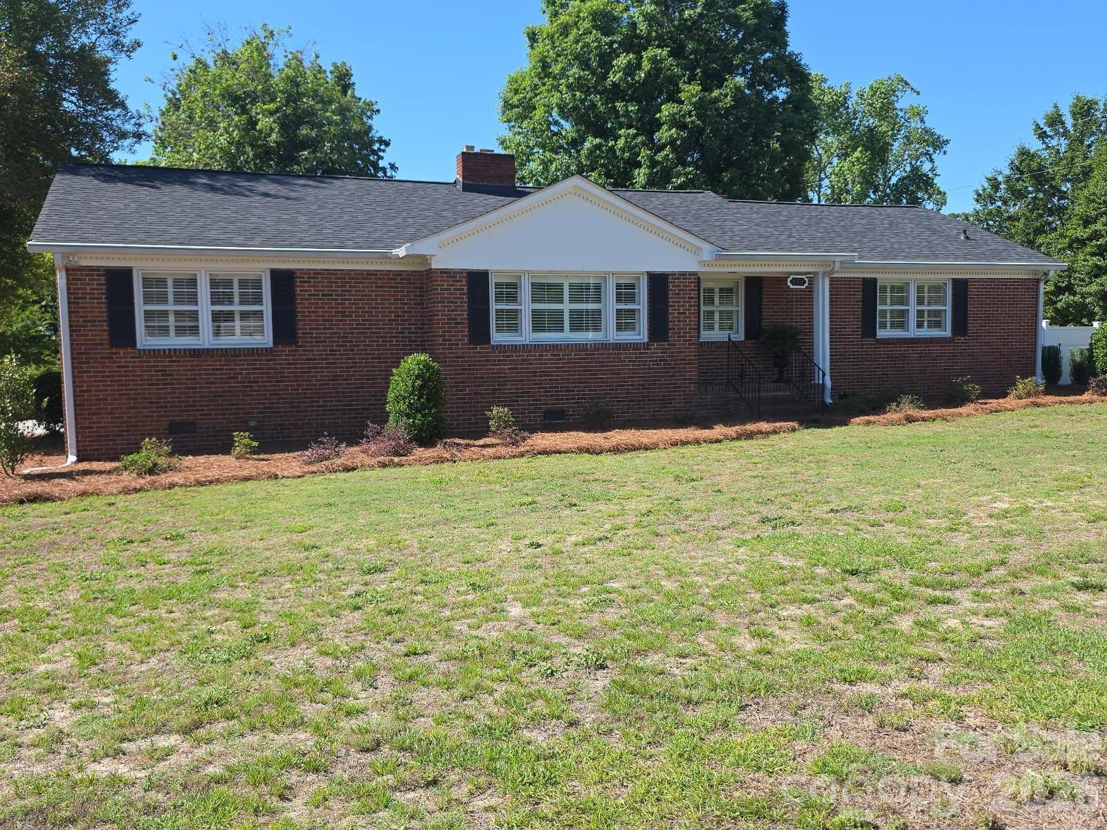 313 W Pigg ST, Pageland, SC 29728