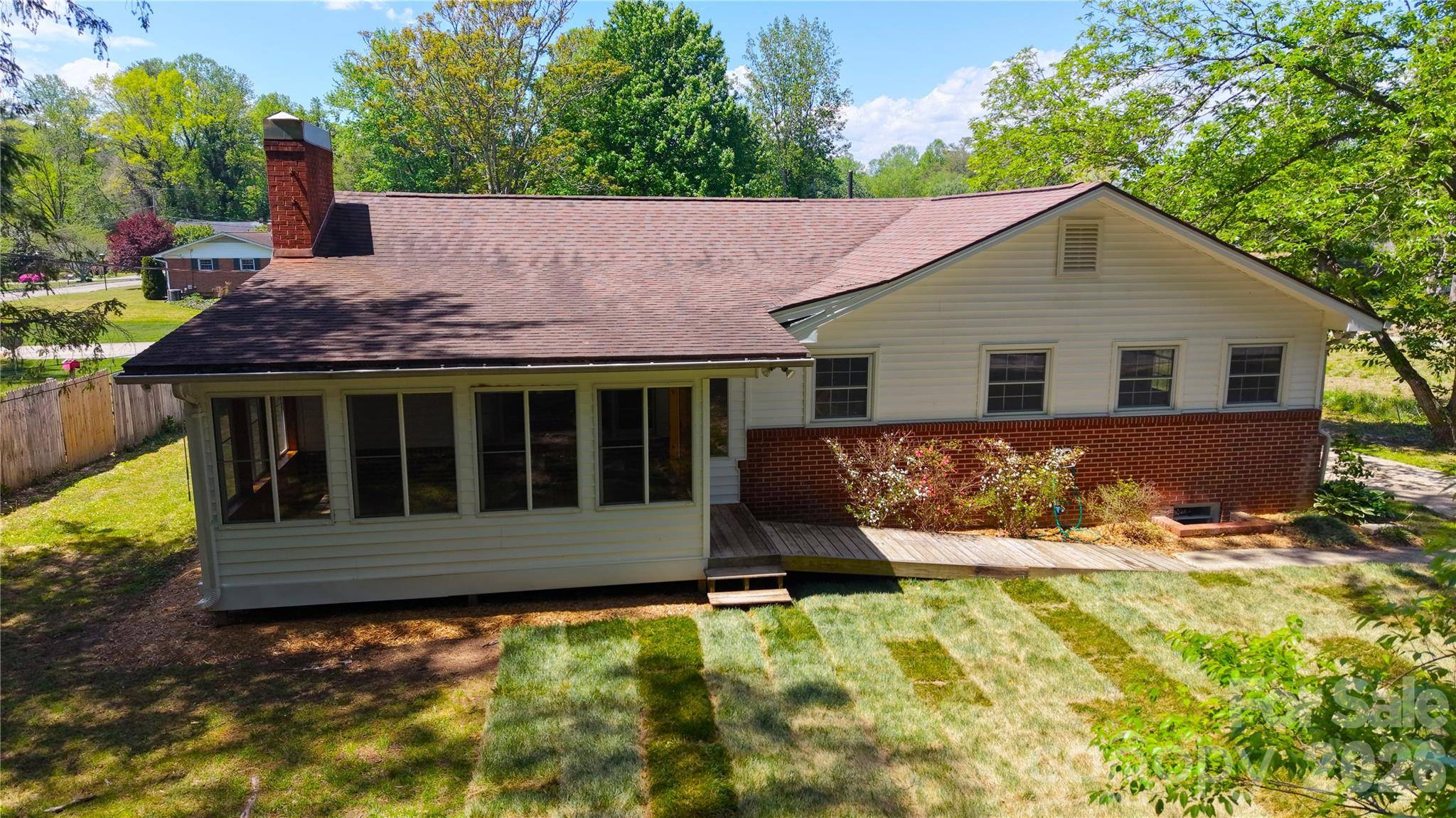 1627 Greenville HWY, Hendersonville, NC 28792