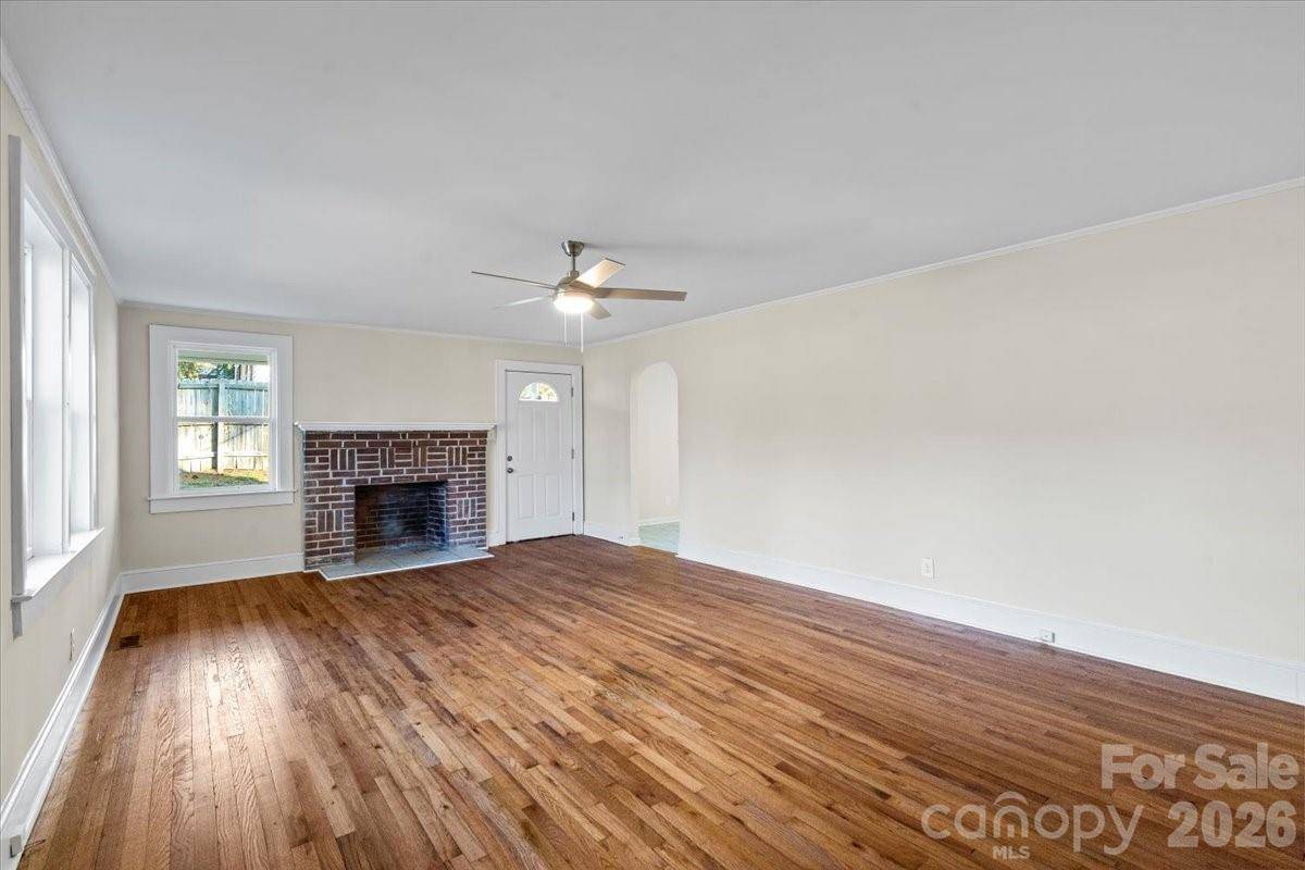 165 E Lacy ST, Chester, SC 29706