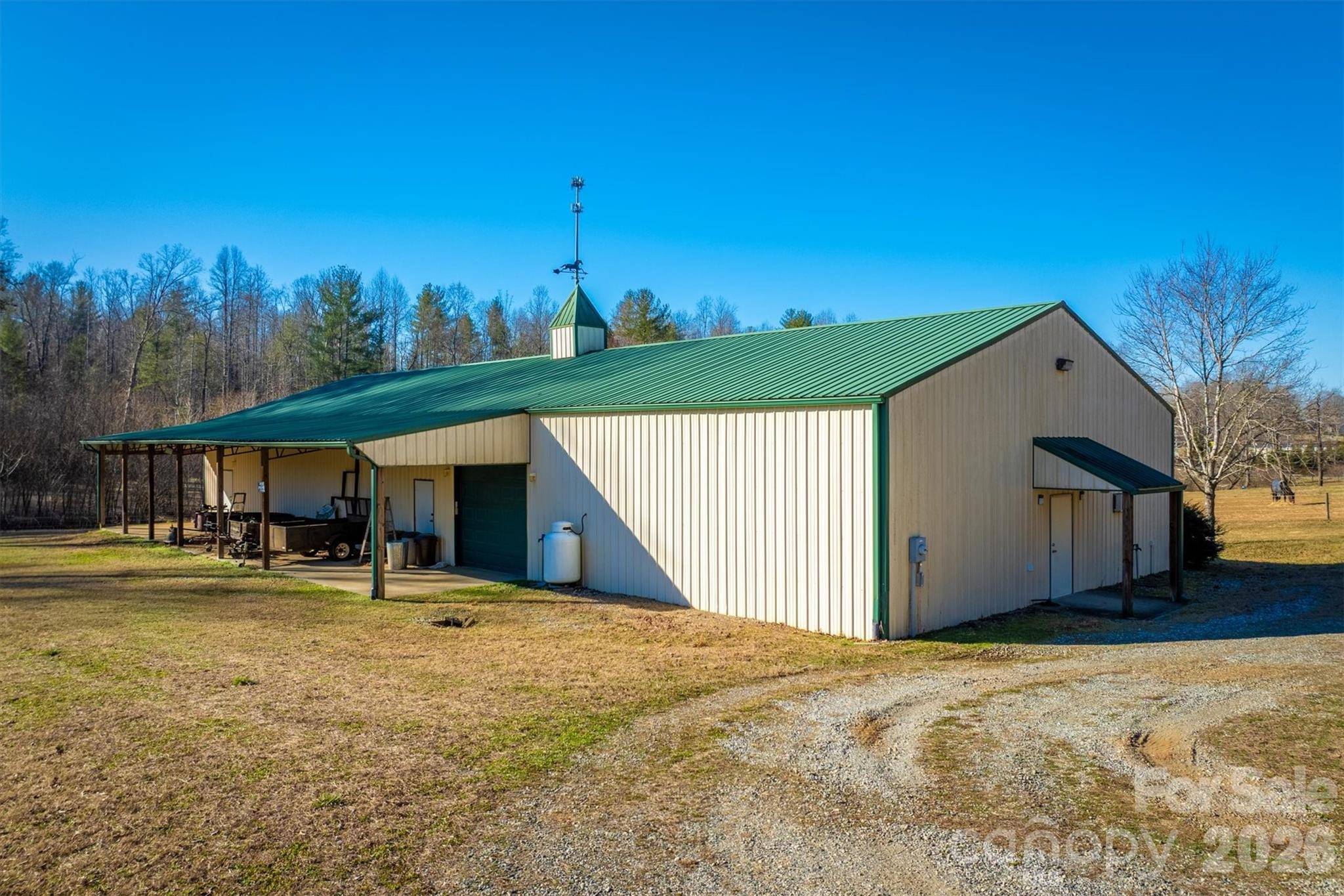 2700 Dav AVE, Morganton, NC 28655