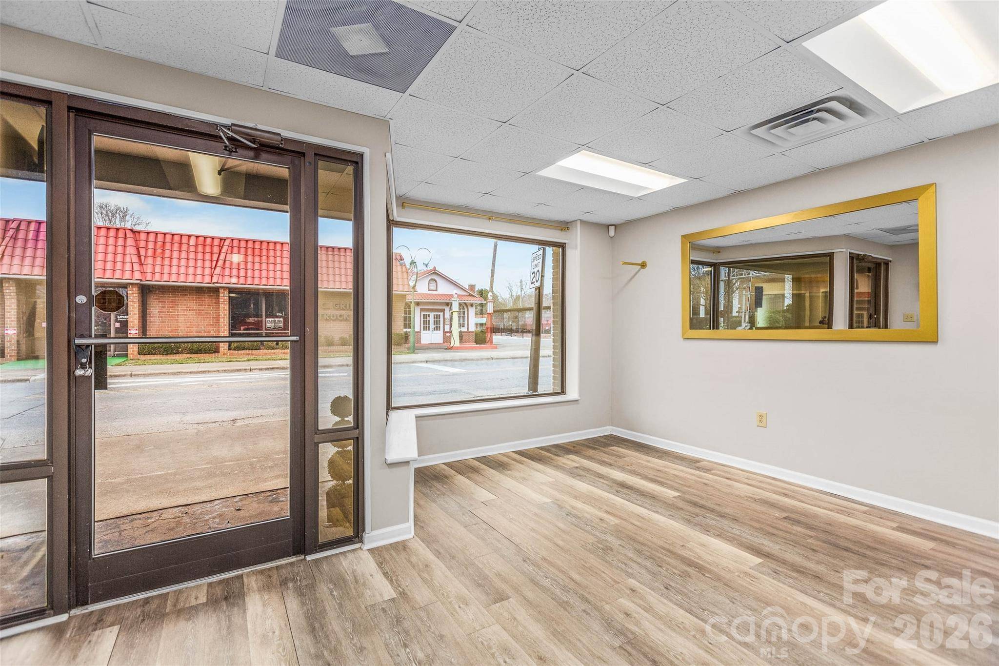 106 N Mountain ST, Cherryville, NC 28021