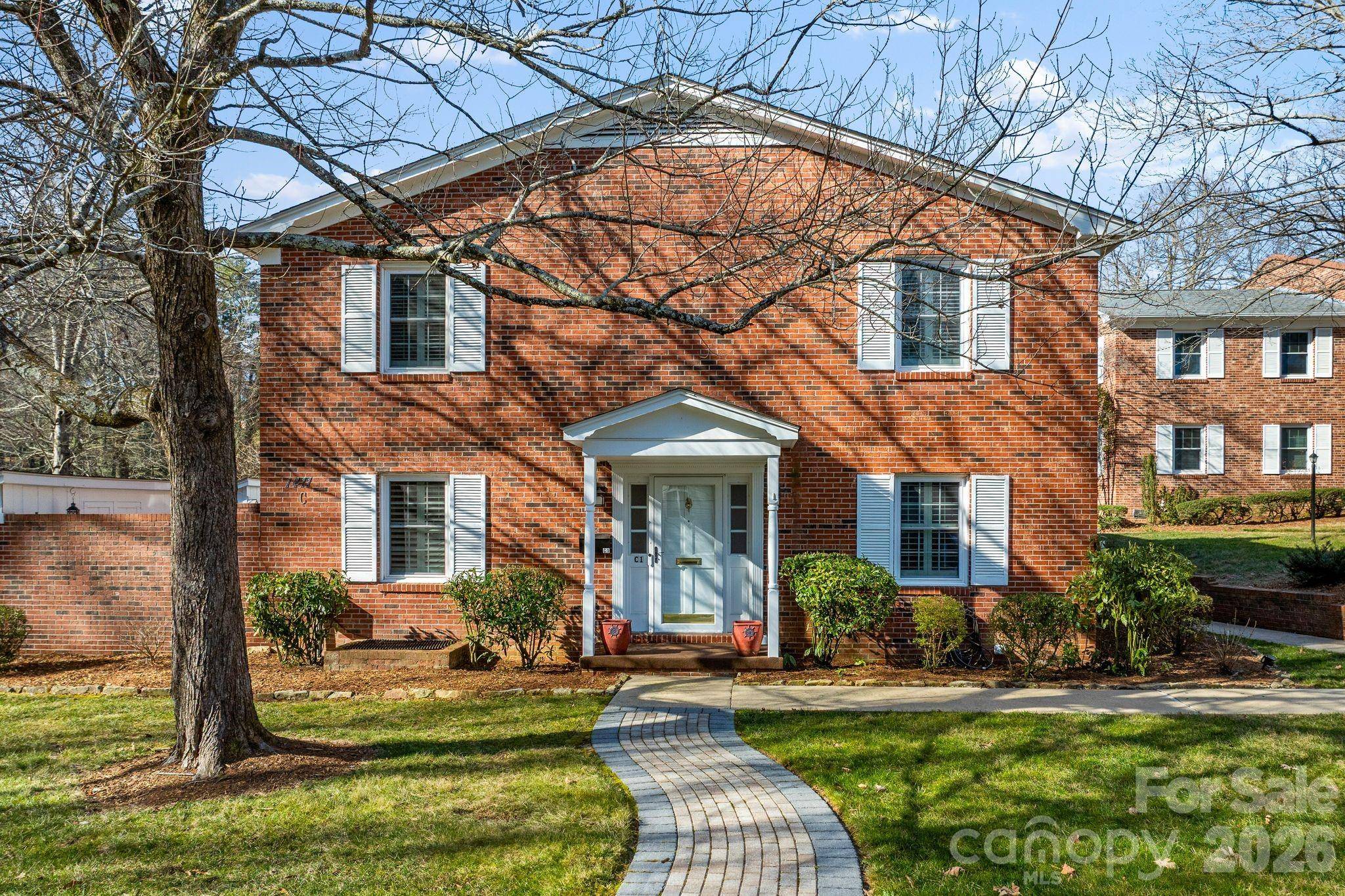 1411 Kensington RD, Hendersonville, NC 28791