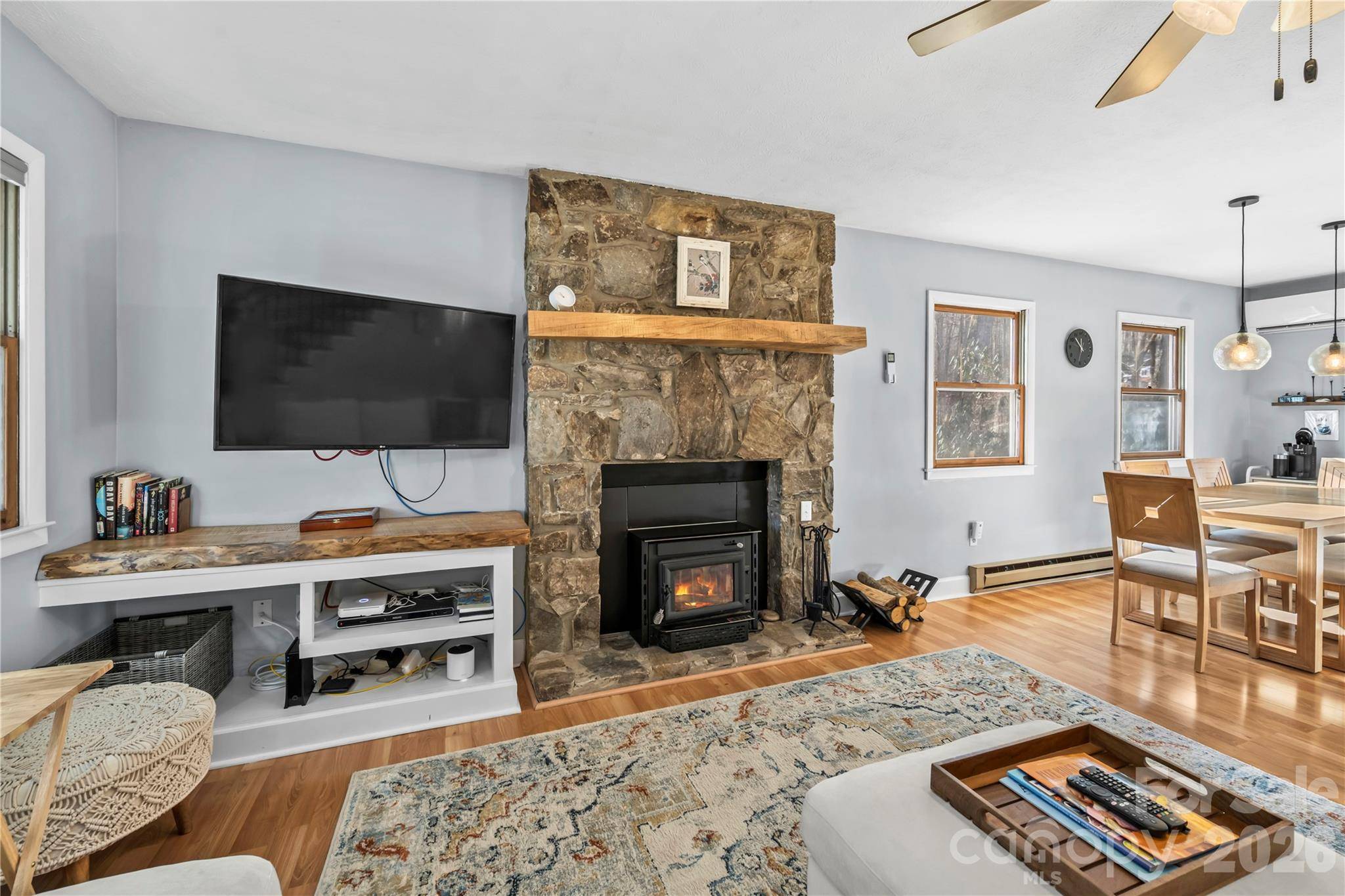 52 Treanors PL, Maggie Valley, NC 28751