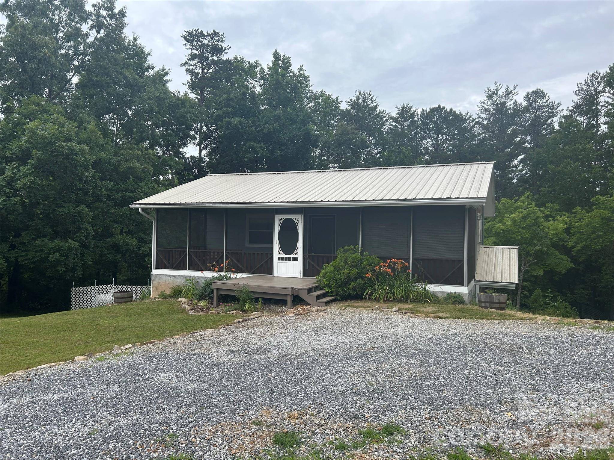 1169 Rickman Creek RD, Franklin, NC 28734
