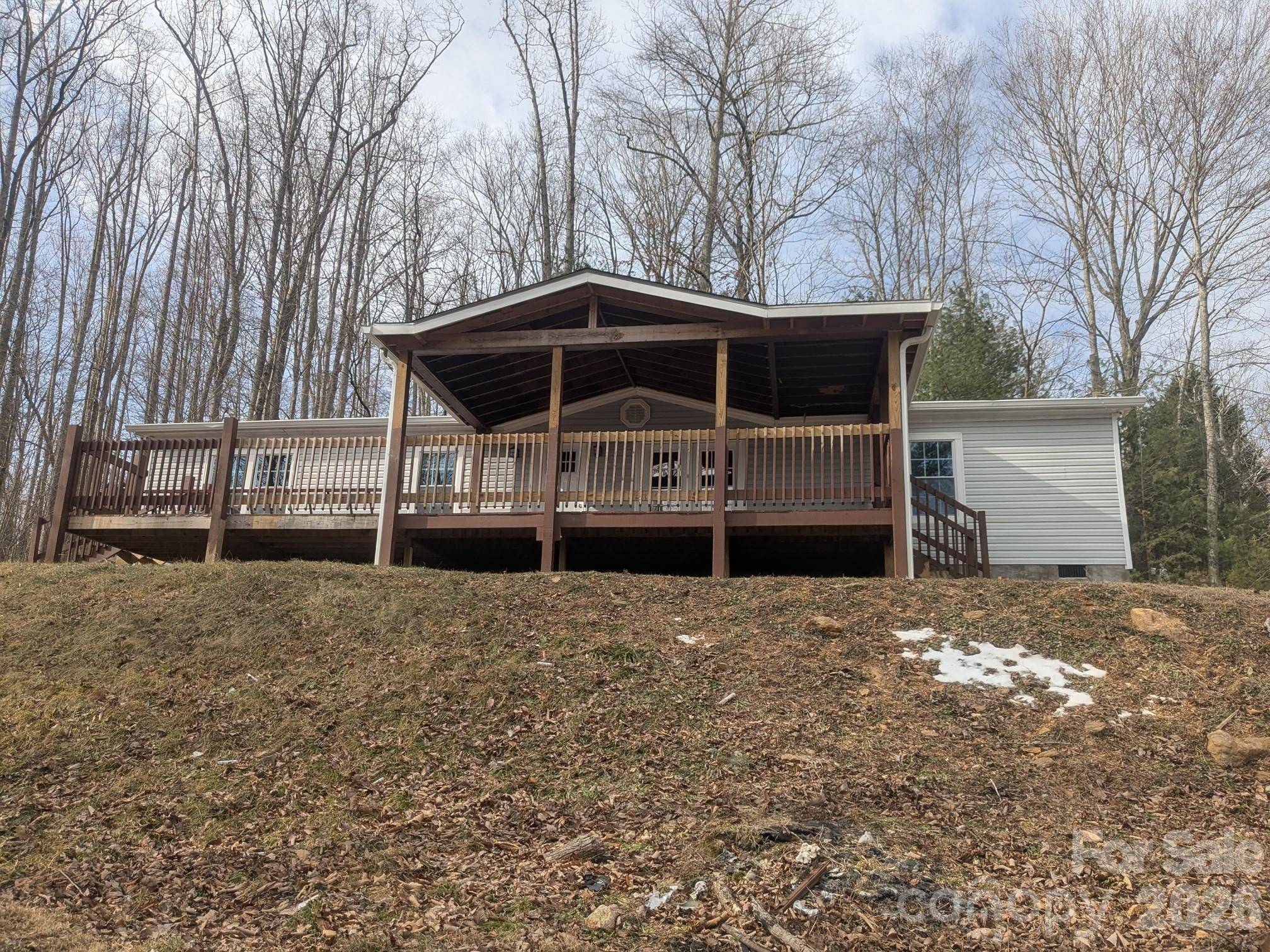 11 Gertrude LN, Candler, NC 28715