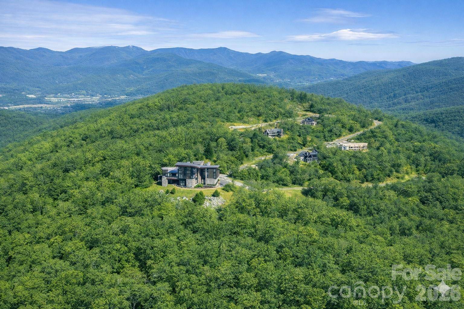 506 Southcliff Pkwy, Fairview, NC 28730