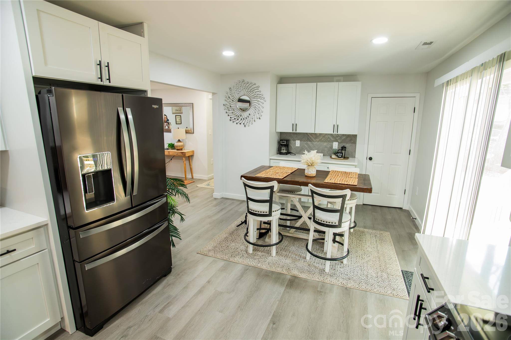 2116 Eastway DR, Charlotte, NC 28205