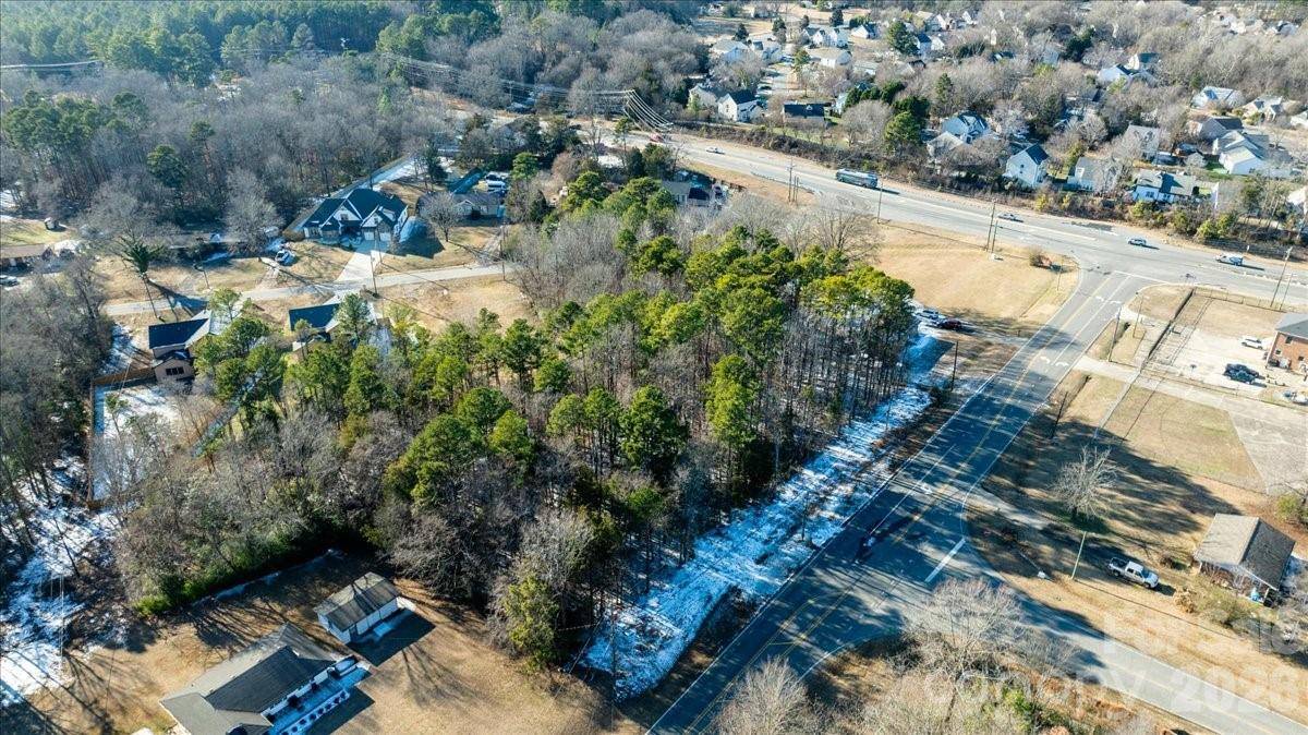 2113 Breezewood DR, Charlotte, NC 28262