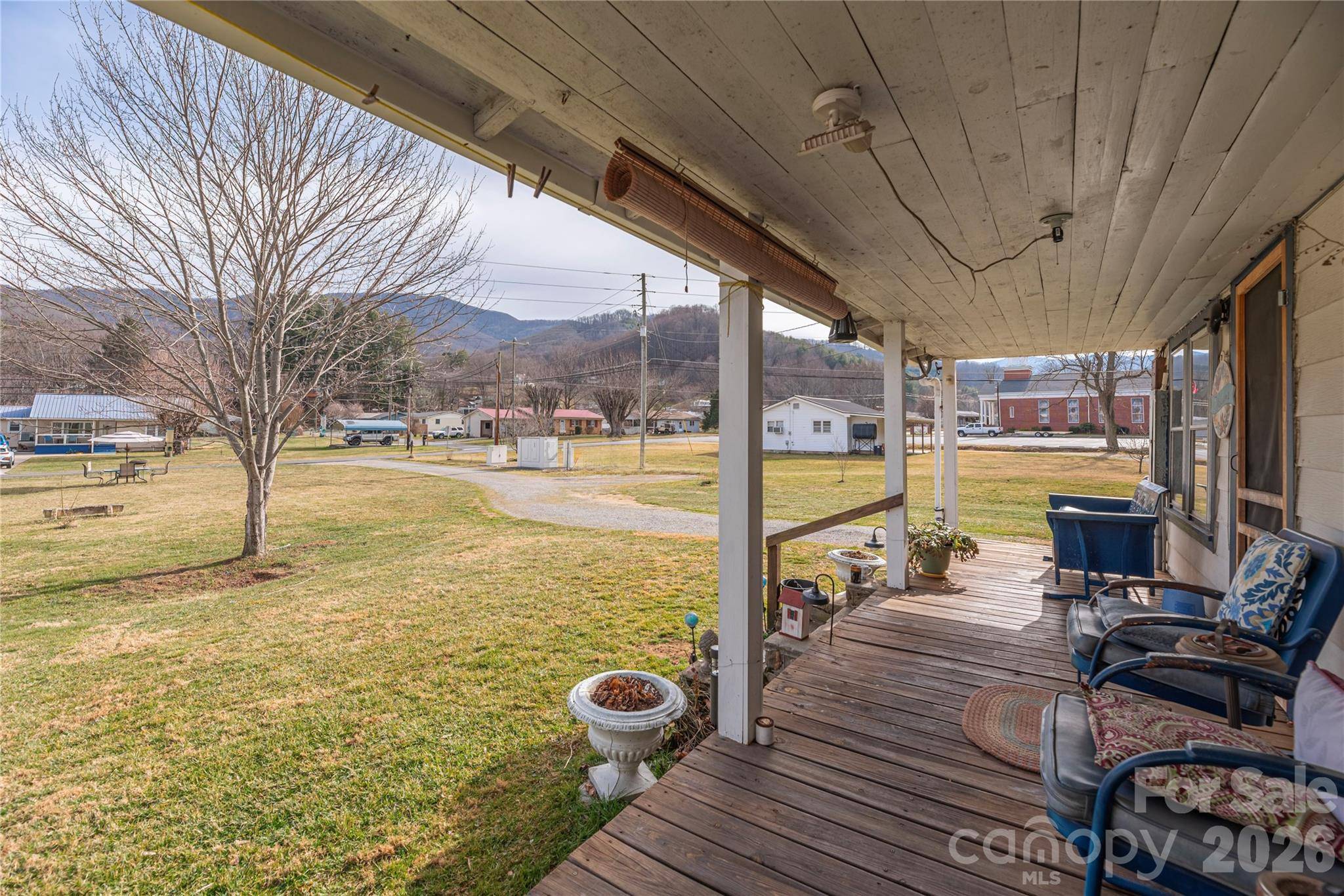 1496 Allens Creek RD, Waynesville, NC 28786