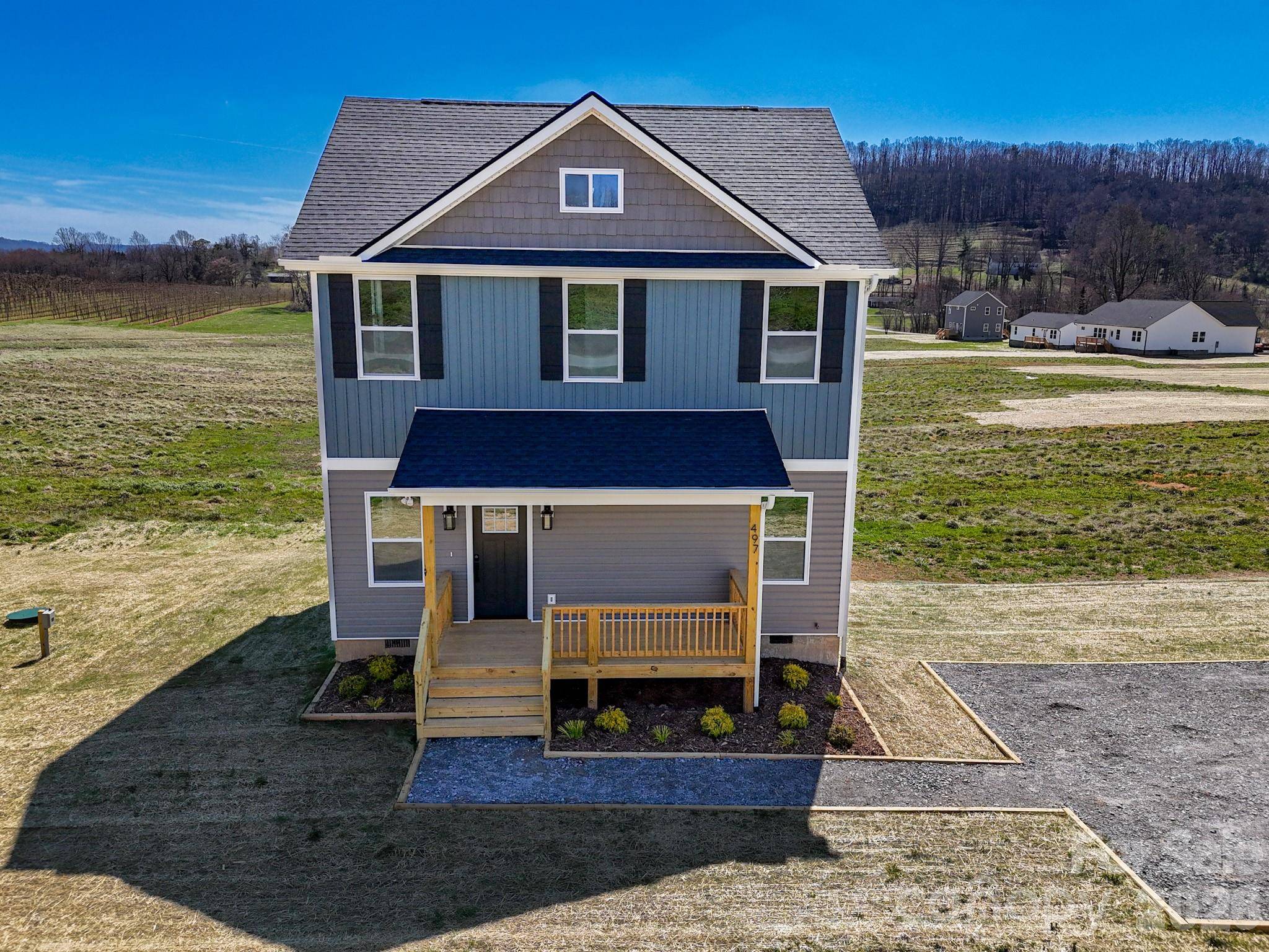 497 Waters RD, Hendersonville, NC 28792