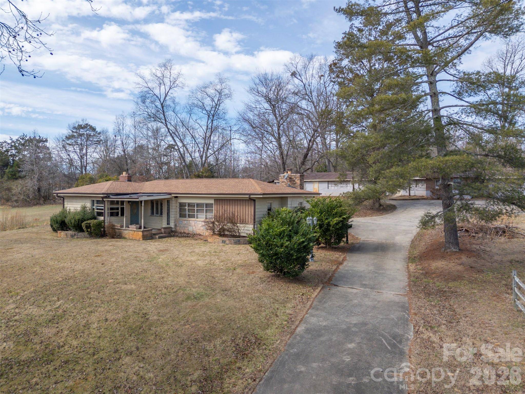 1092 NC 120 HWY, Mooresboro, NC 28114