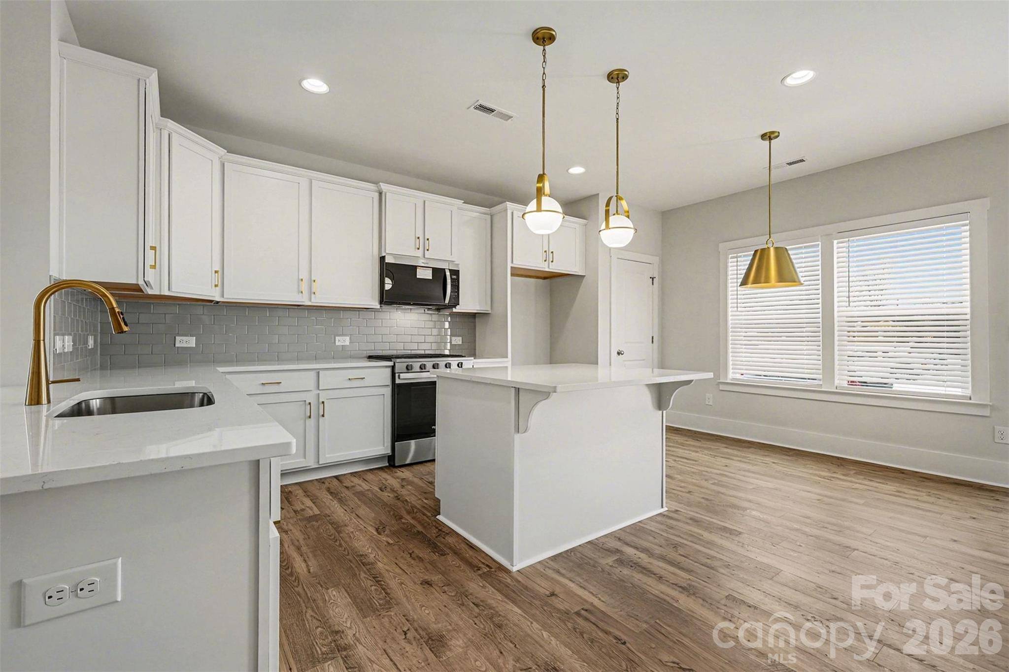 4768 Americana AVE, Charlotte, NC 28215