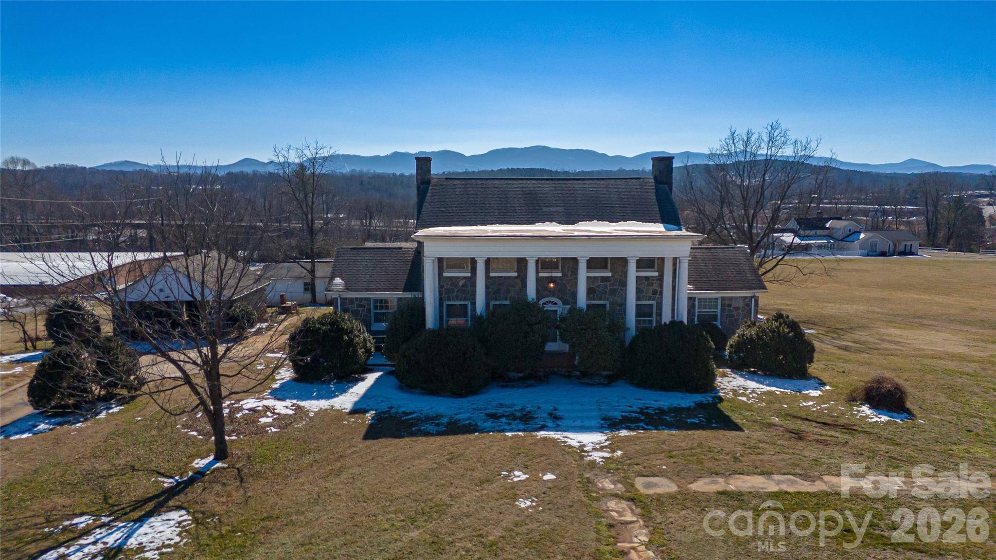 615 Carbon City RD, Morganton, NC 28655