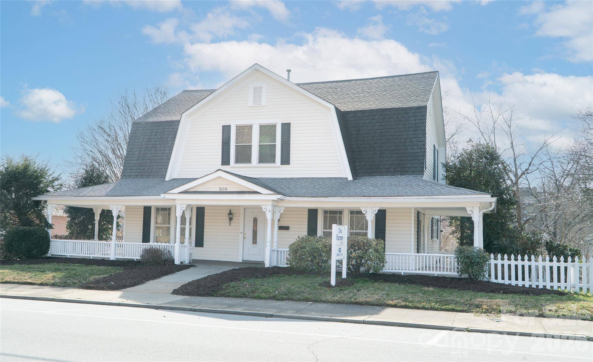 508 Mulberry ST SW, Lenoir, NC 28645