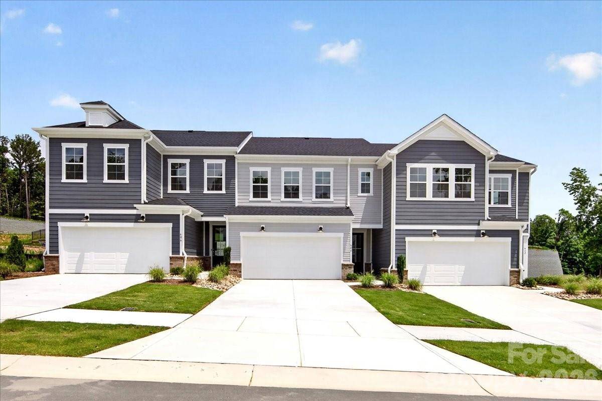 604 Webster LN, Cramerton, NC 28032