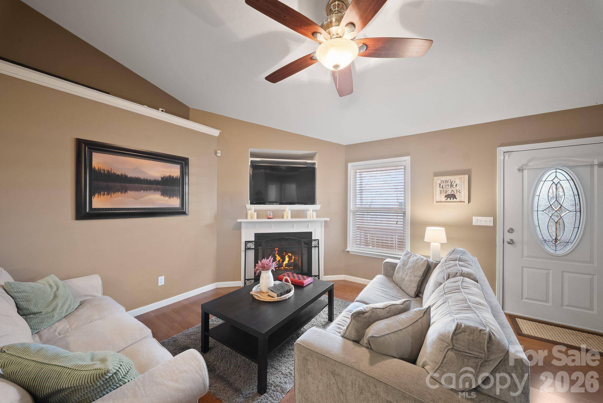 76 Hershel LN, Swannanoa, NC 28778