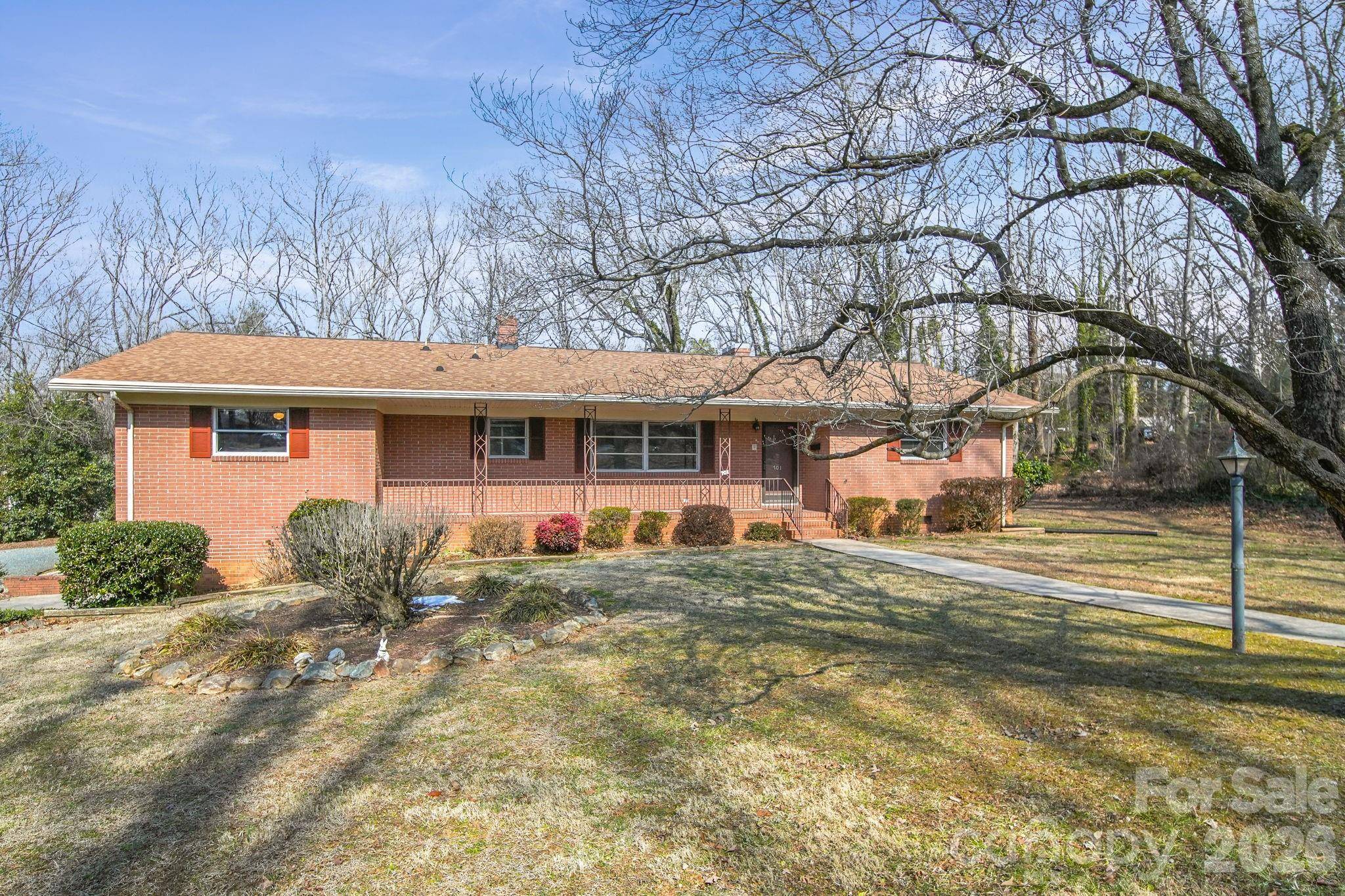 701 E Oakwood AVE, Albemarle, NC 28001