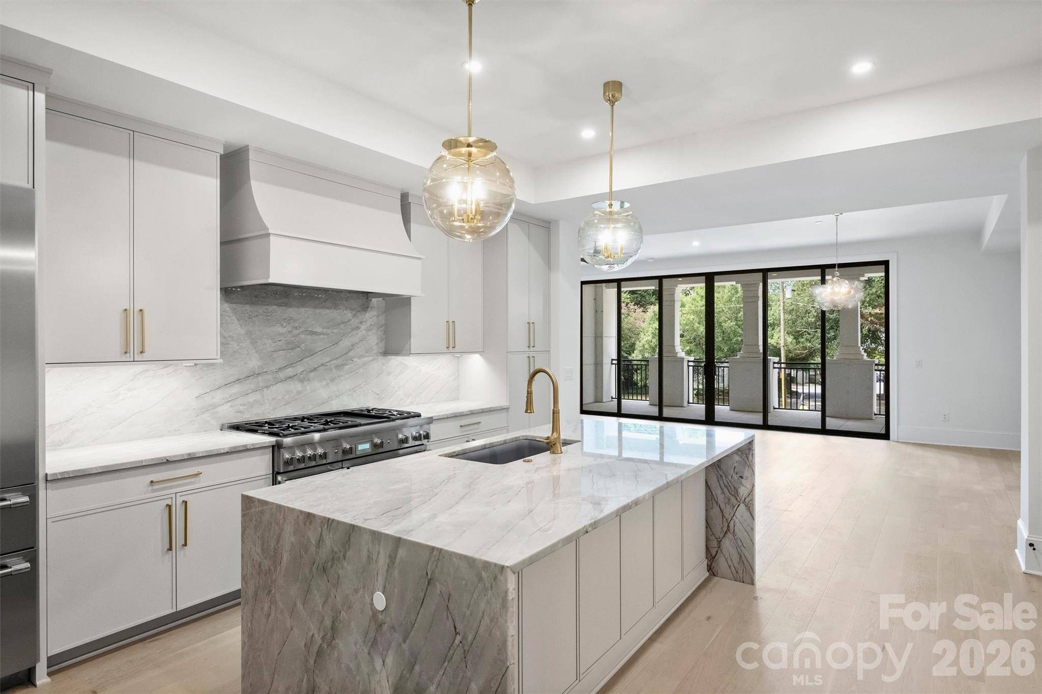 409 Queens RD #101, Charlotte, NC 28207