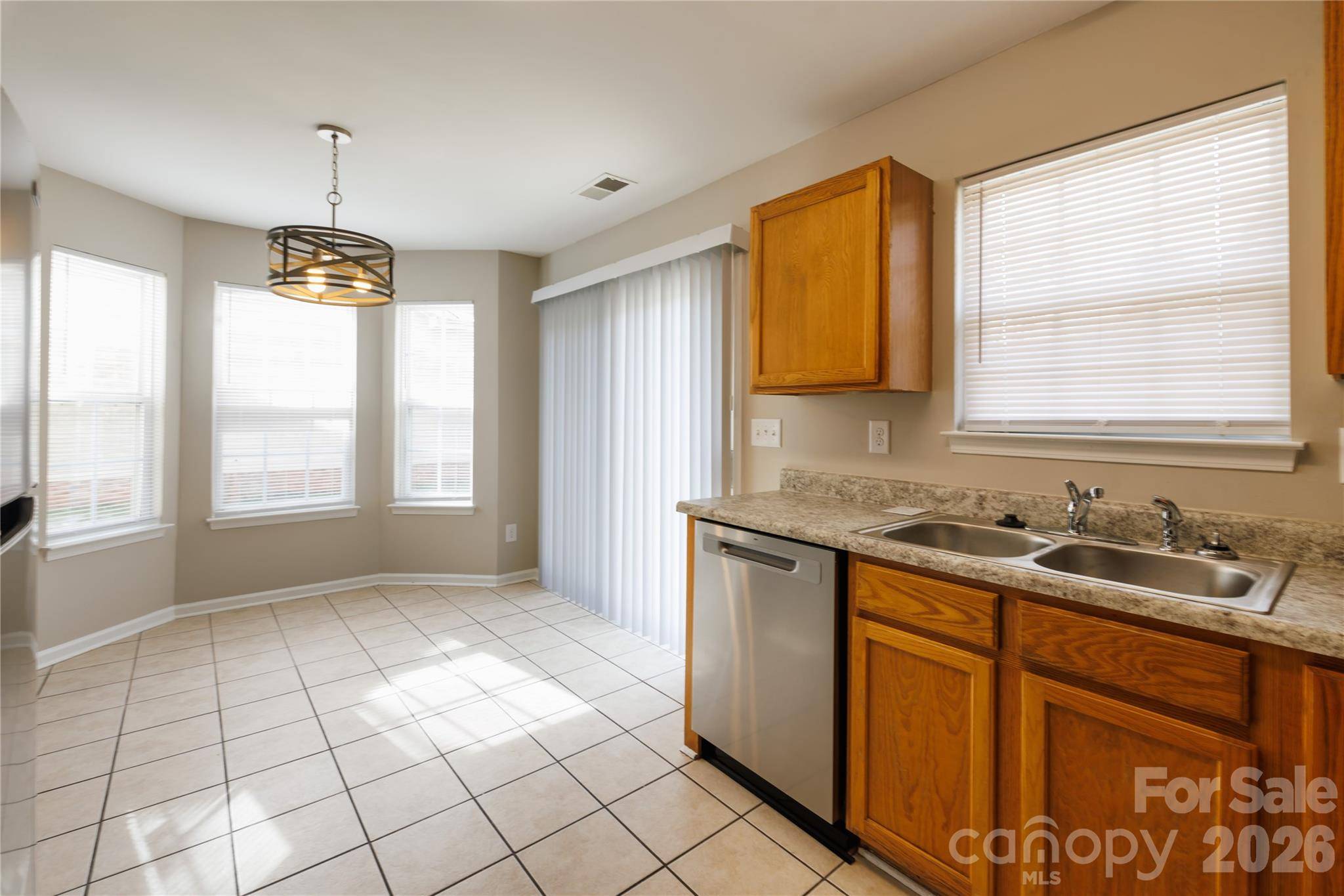 7111 RUMPLE RD, Charlotte, NC 28262