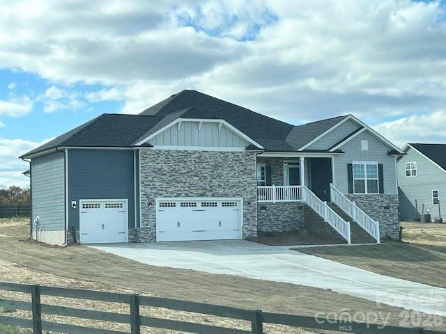 140 Swan Park LN #16, Statesville, NC 28625