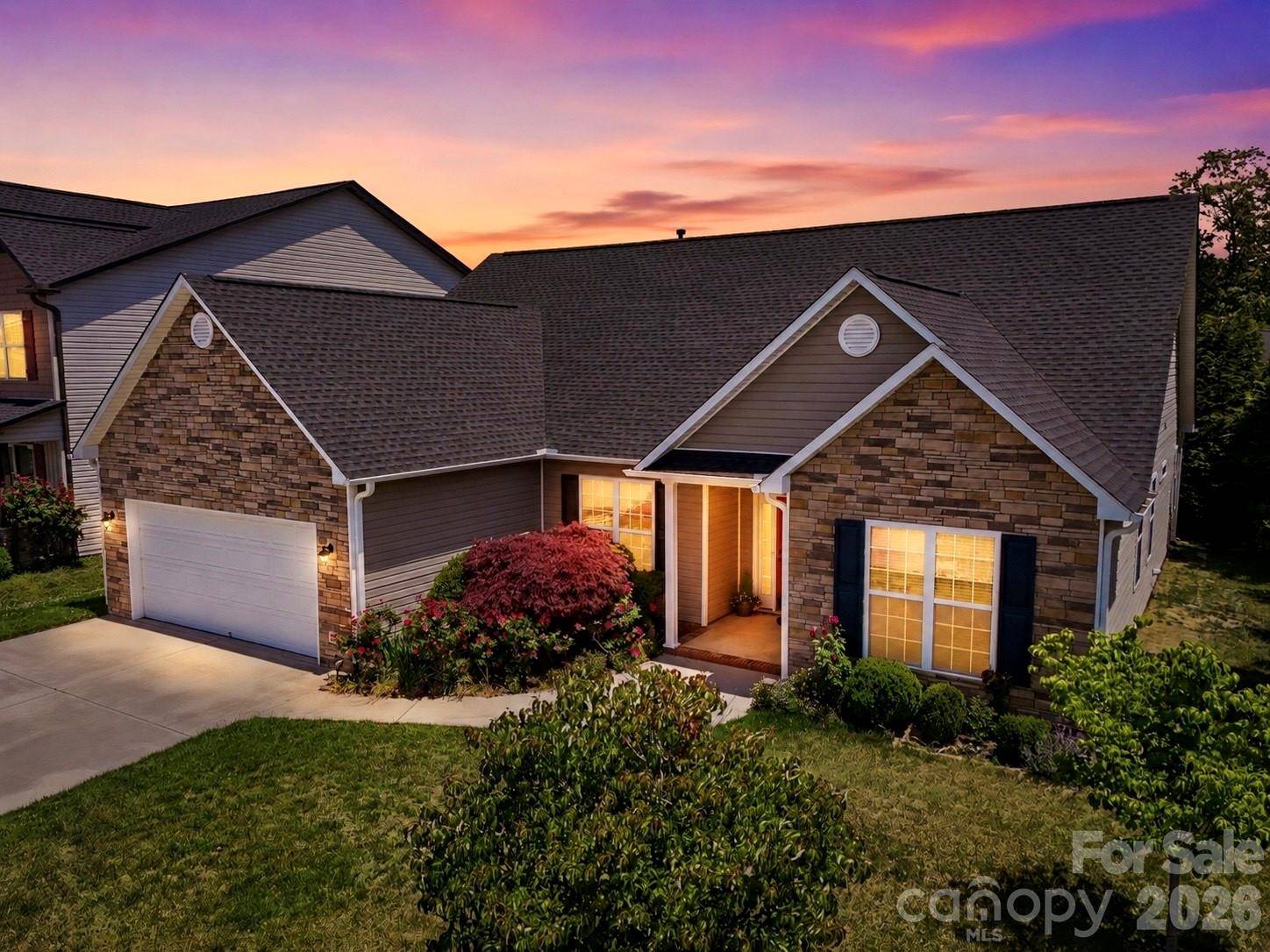 1 Breyerton CT, Asheville, NC 28804