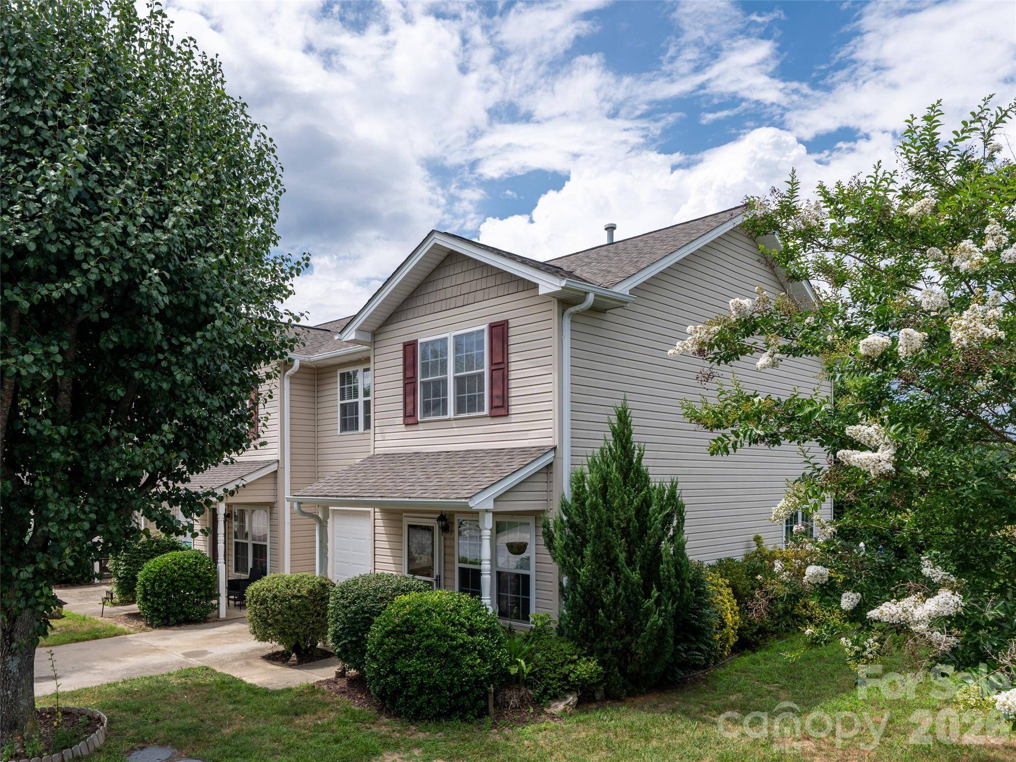 93 Sunny Meadows BLVD, Arden, NC 28704
