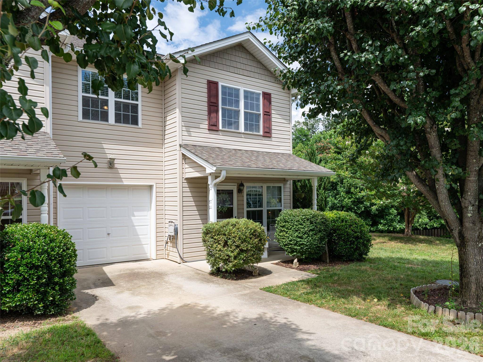 93 Sunny Meadows BLVD, Arden, NC 28704