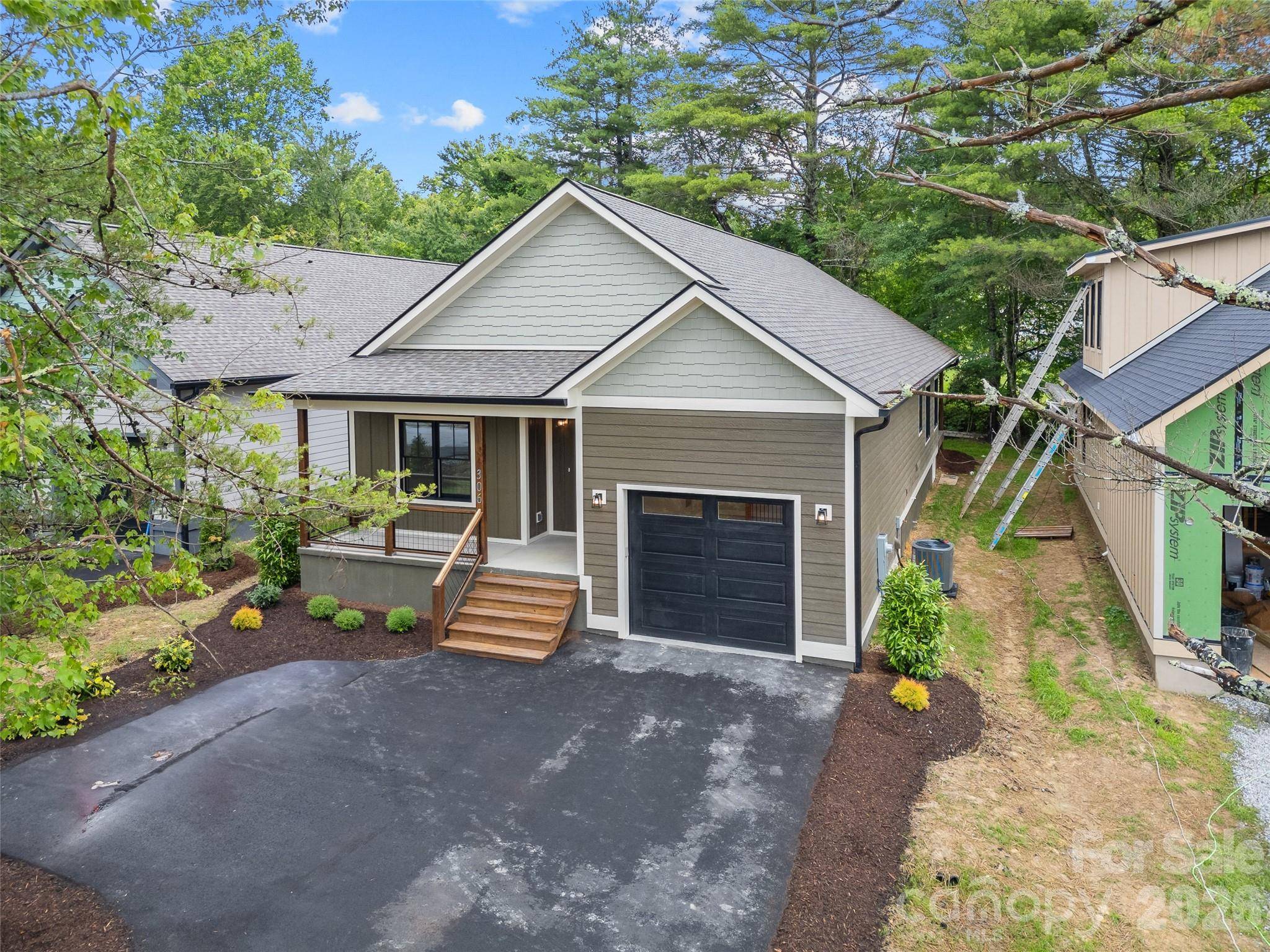 306 Gallimore RD, Brevard, NC 28712