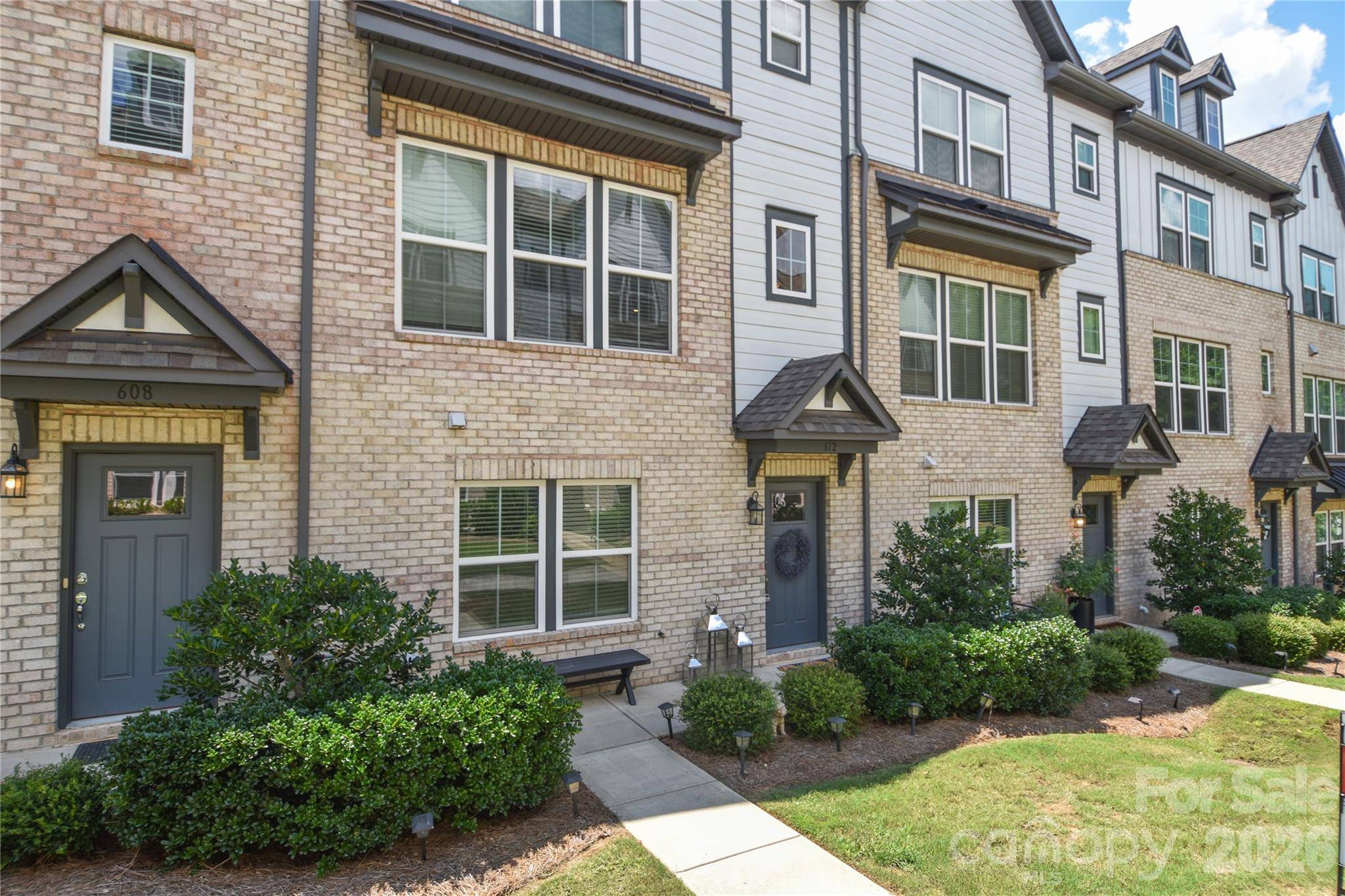 612 Tudor Park WAY, Charlotte, NC 28211