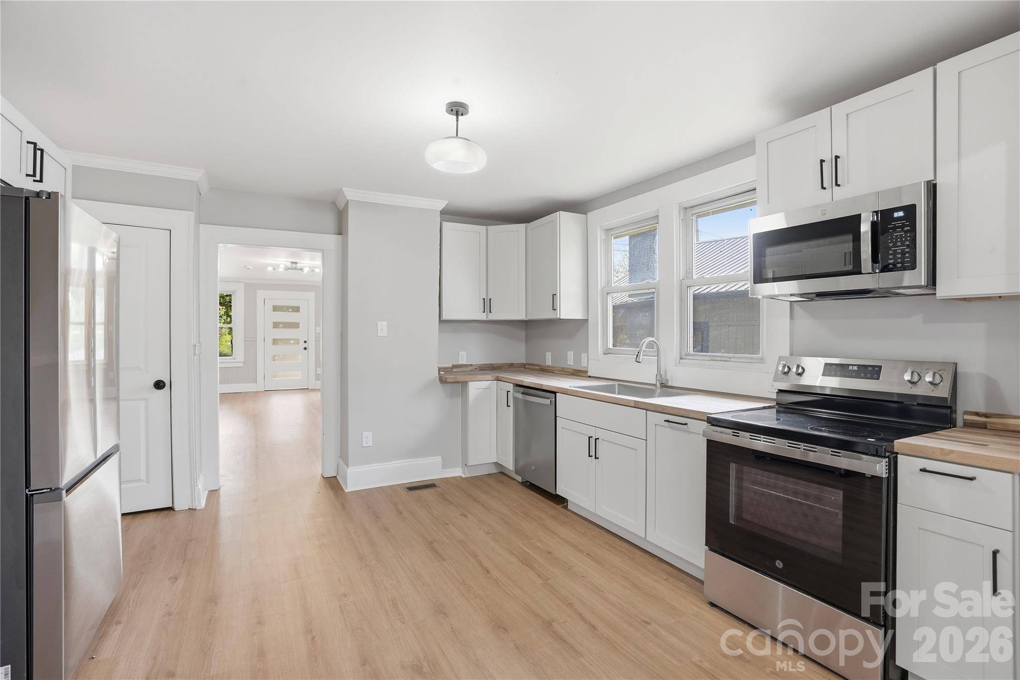 234 S Ervin AVE, Newton, NC 28658