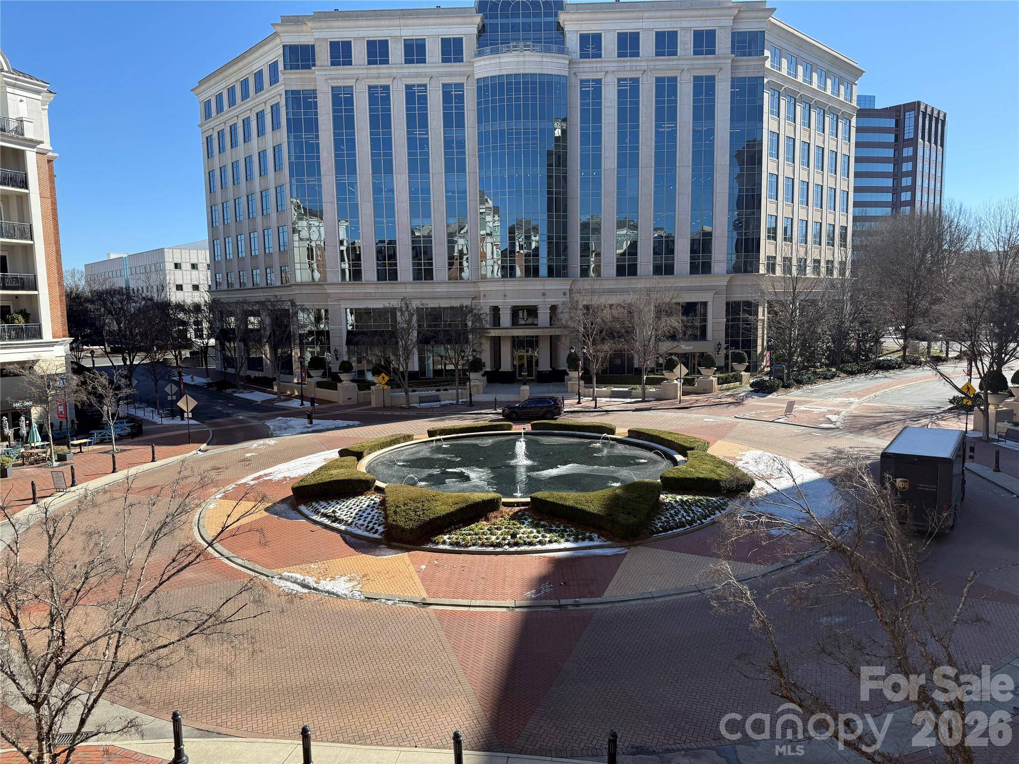 4620 Piedmont Row DR #305, Charlotte, NC 28210