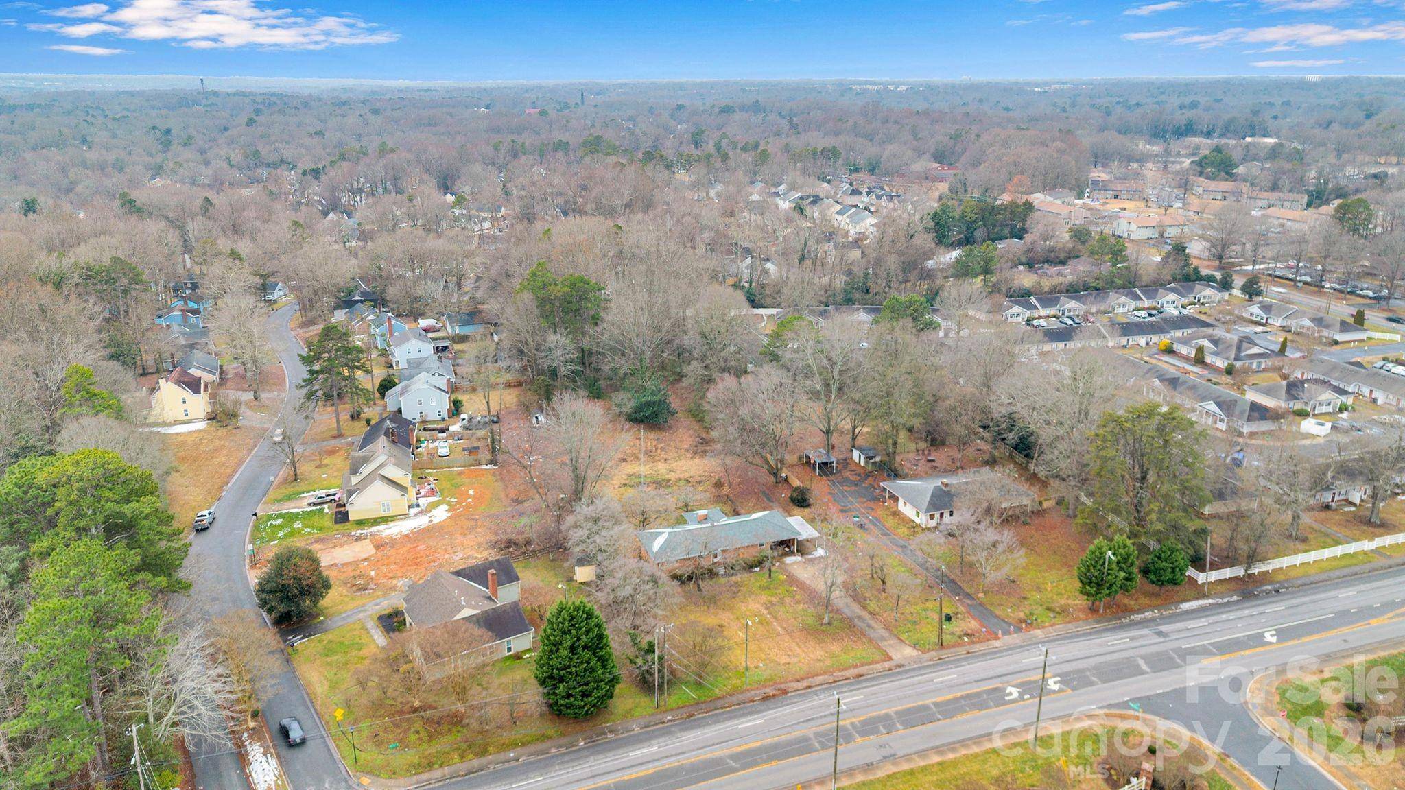 7300 Lawyers RD, Charlotte, NC 28227