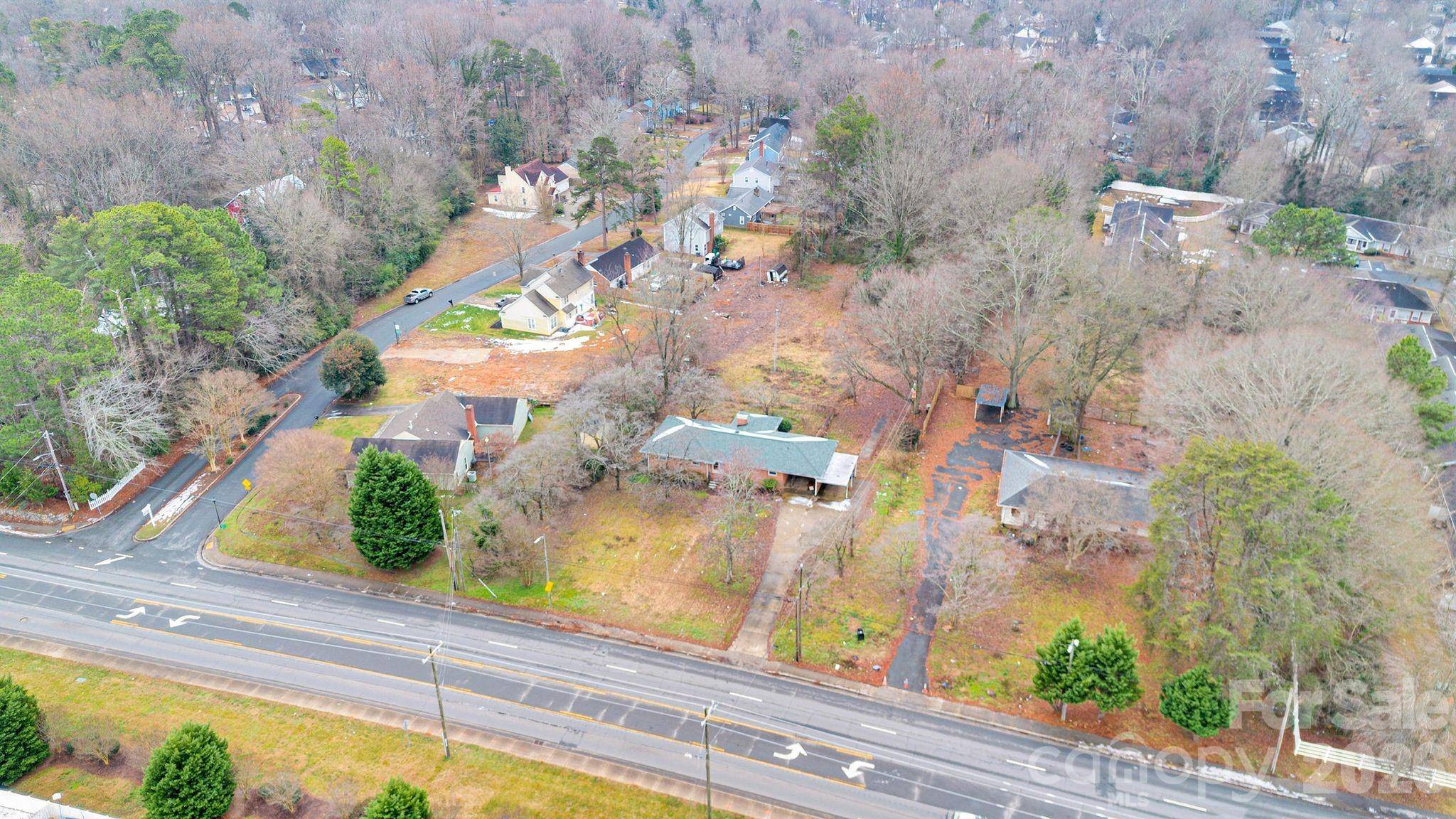 7300 Lawyers RD, Charlotte, NC 28227