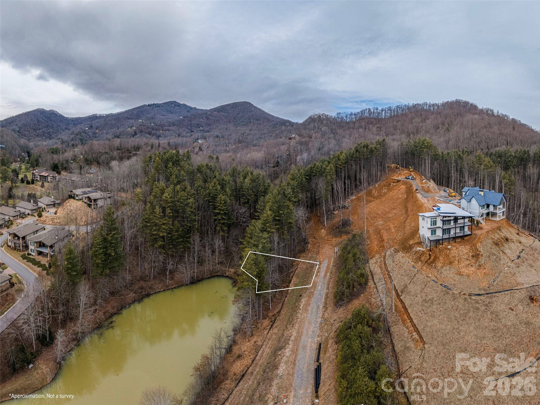 9 Freshwater CV, Maggie Valley, NC 28751