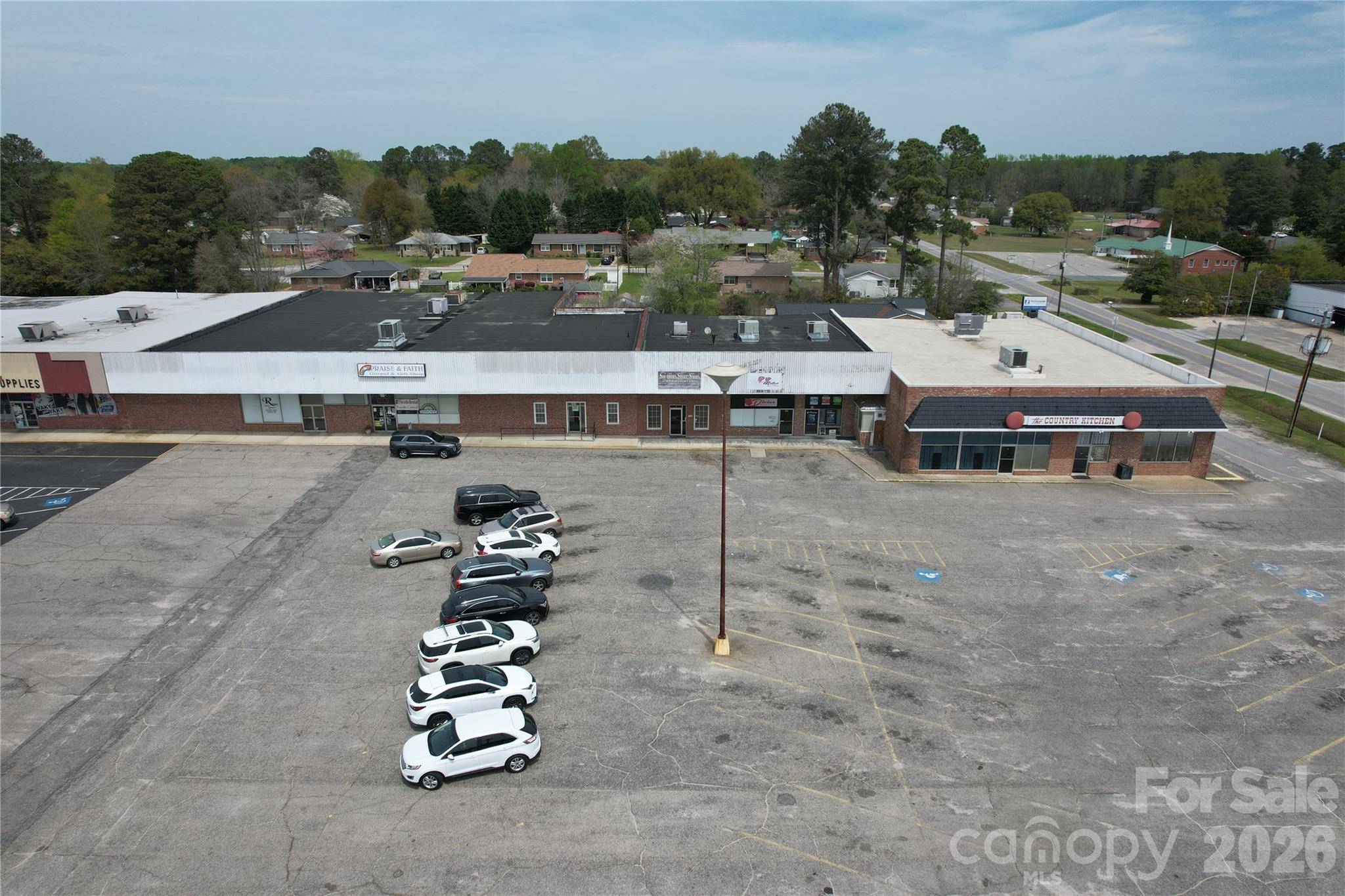 908 Chesterfield HWY, Cheraw, SC 29520