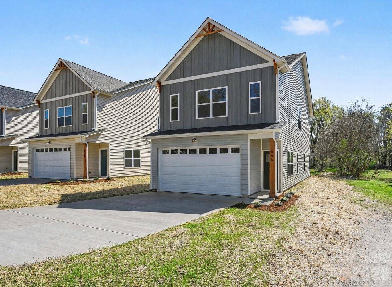 566 W Wilson AVE, Mooresville, NC 28115