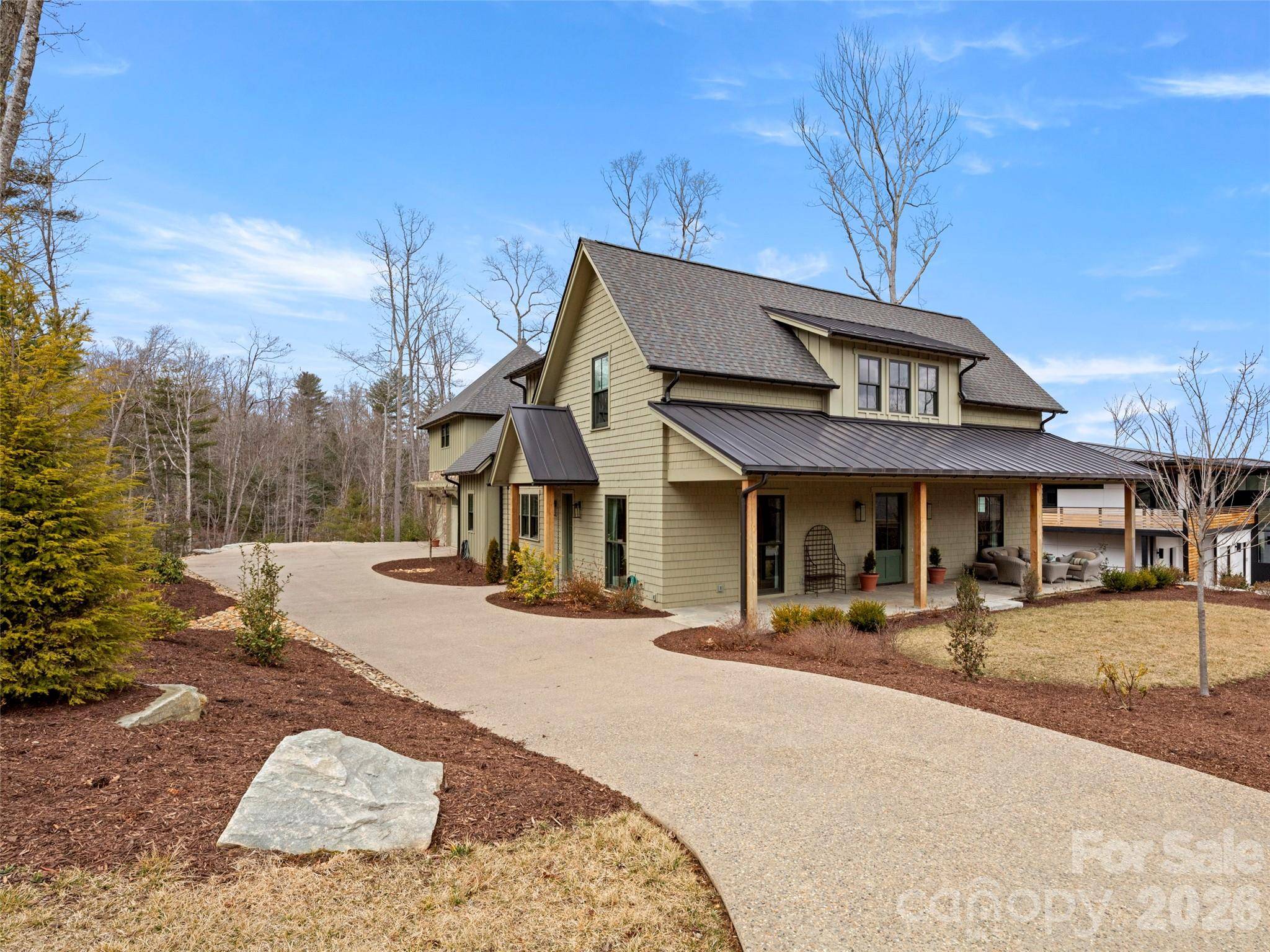 206 Kelmscott LN, Asheville, NC 28803